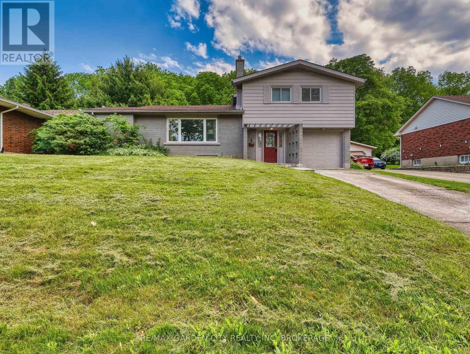 4 ROCKDALE AVENUE Image 1