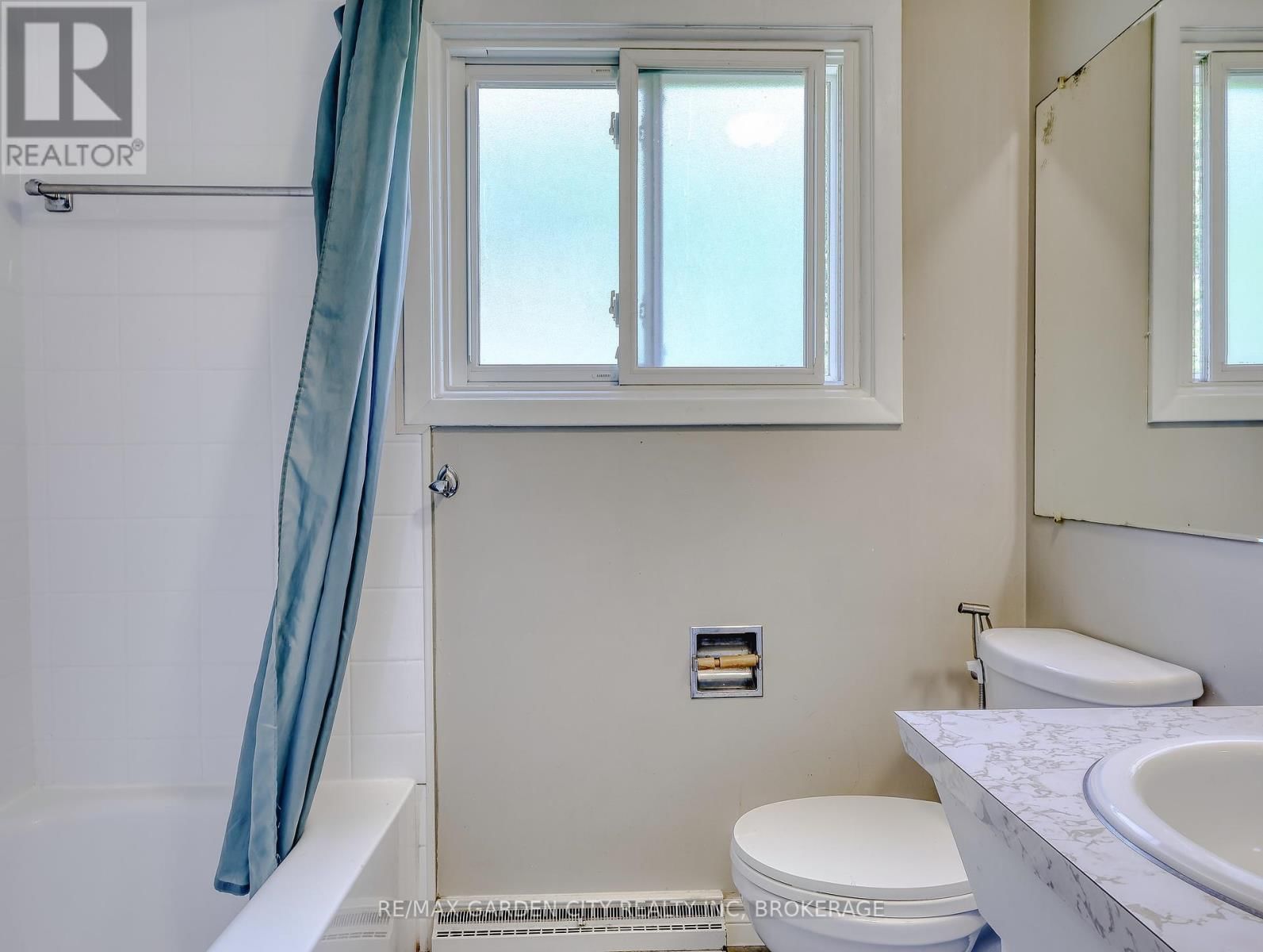 4 ROCKDALE AVENUE Image 36