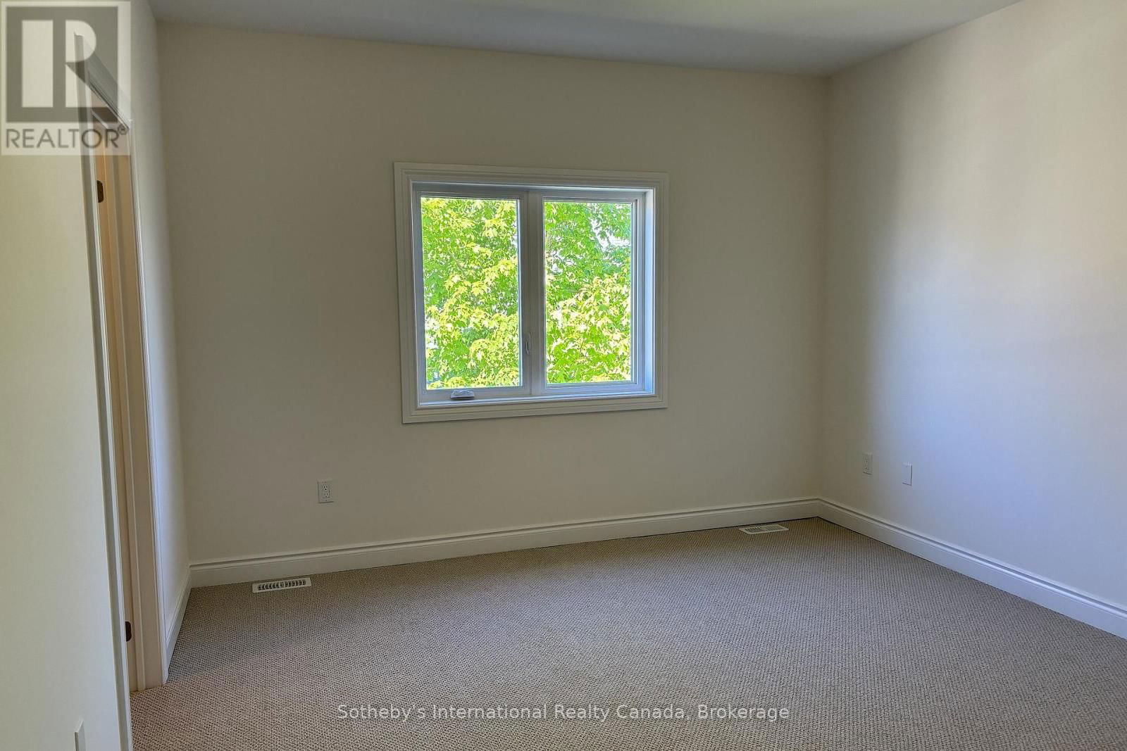 119 SCHOONERS LANE Image 32