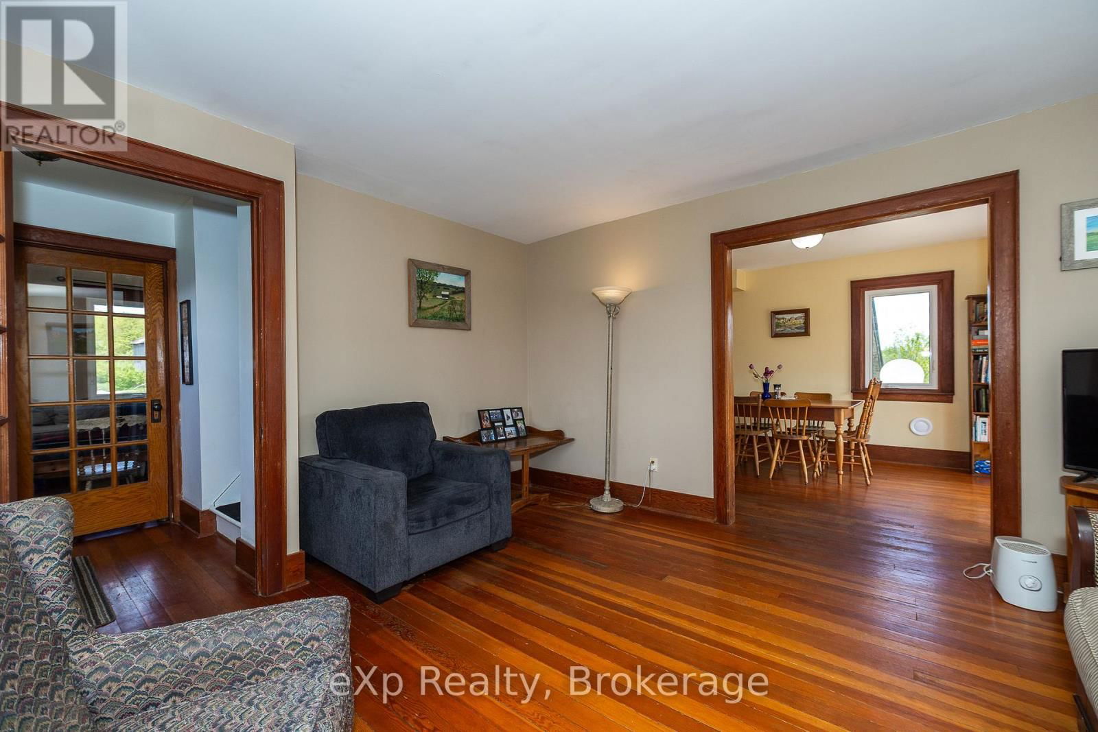 58111 12TH LINE Image 11