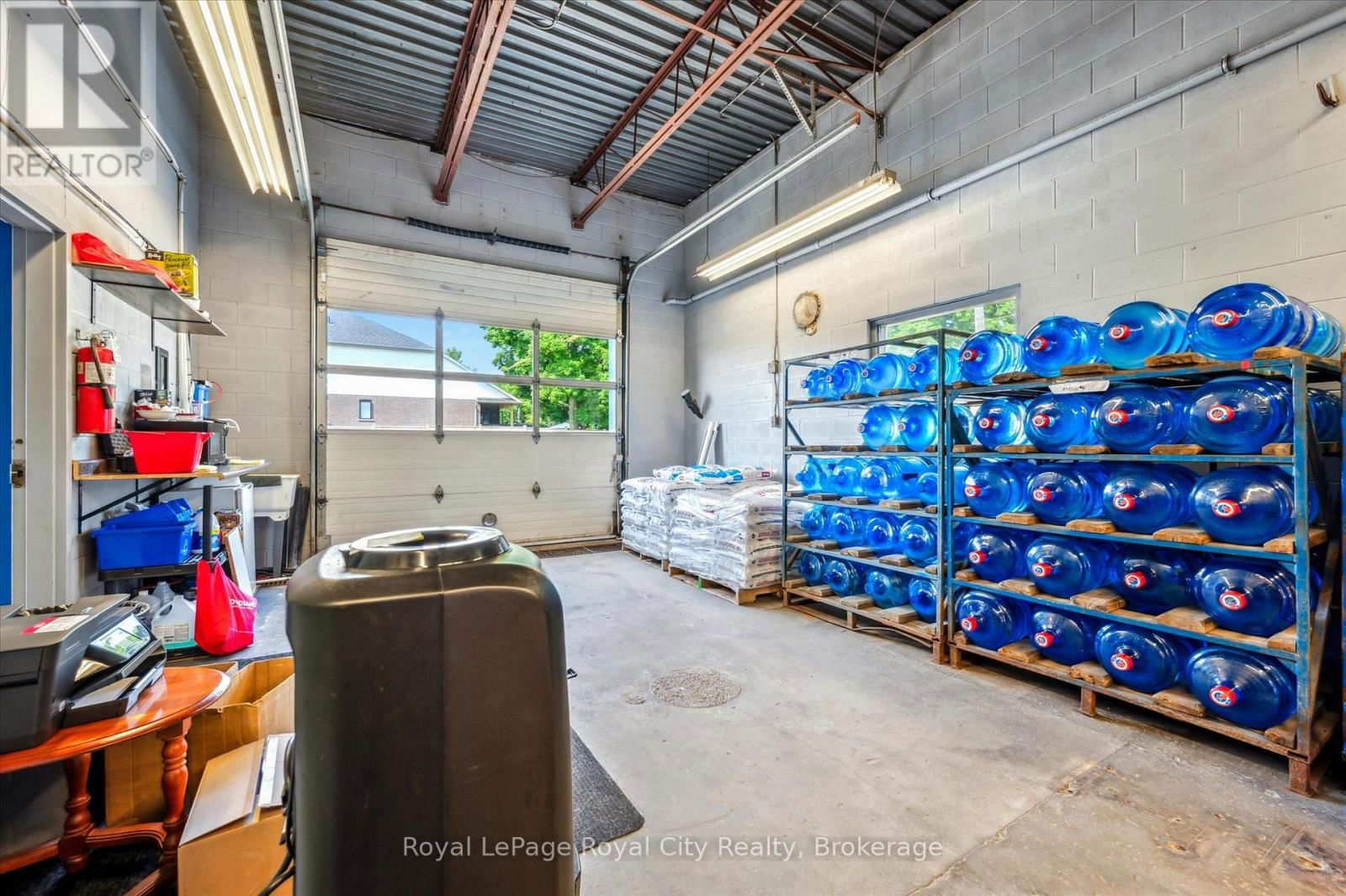 935 ST. DAVID STREET NORTH Image 12