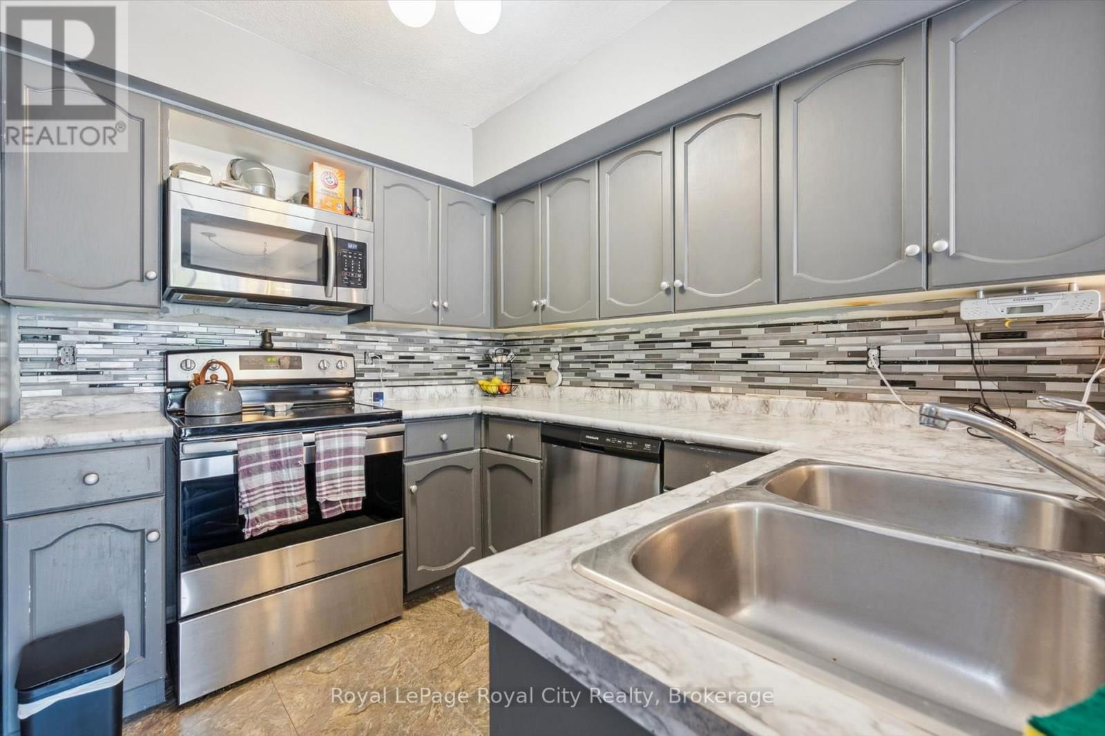 86 SWIFT CRESCENT Image 14