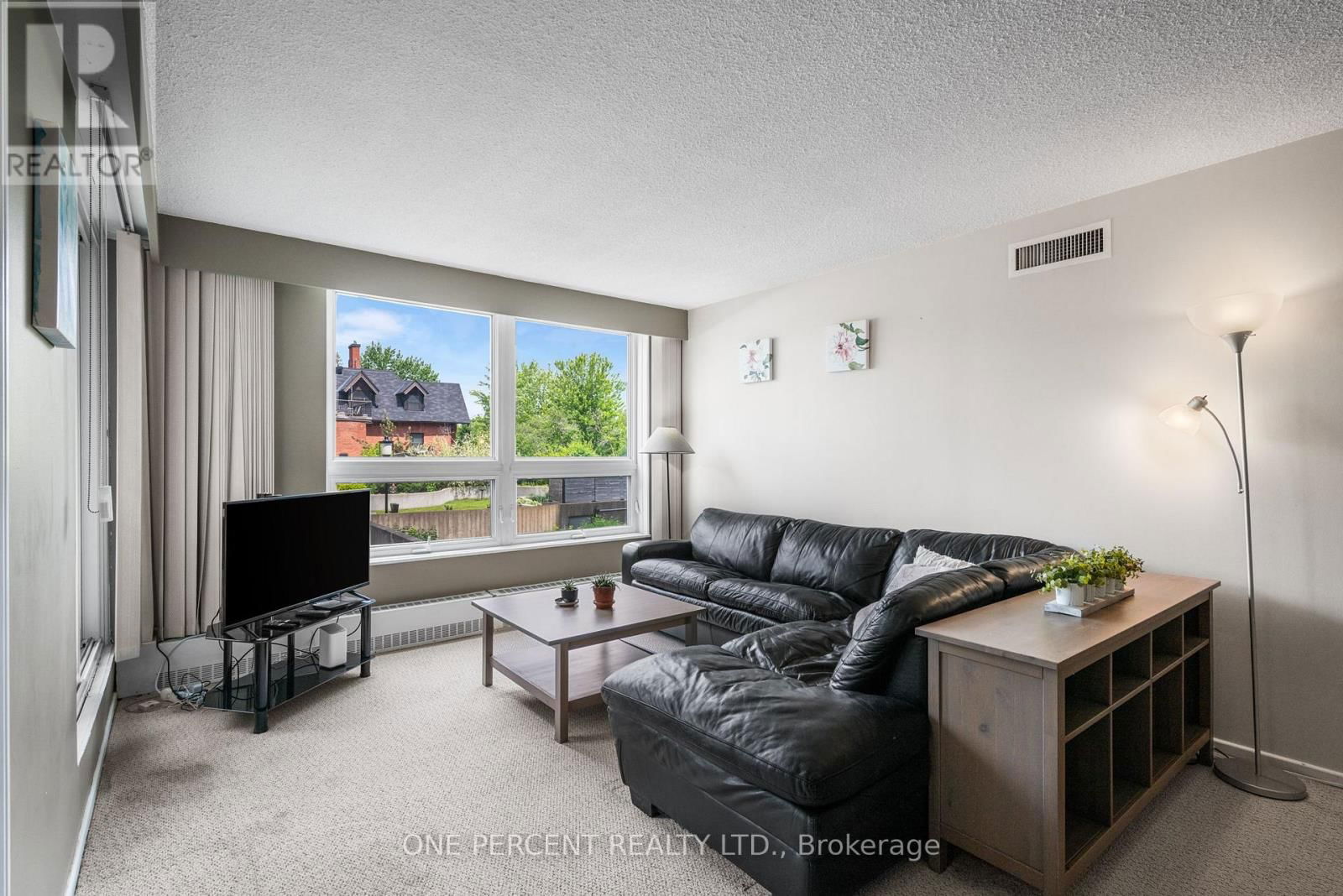 201 - 373 LAURIER AVENUE EAST Image 9