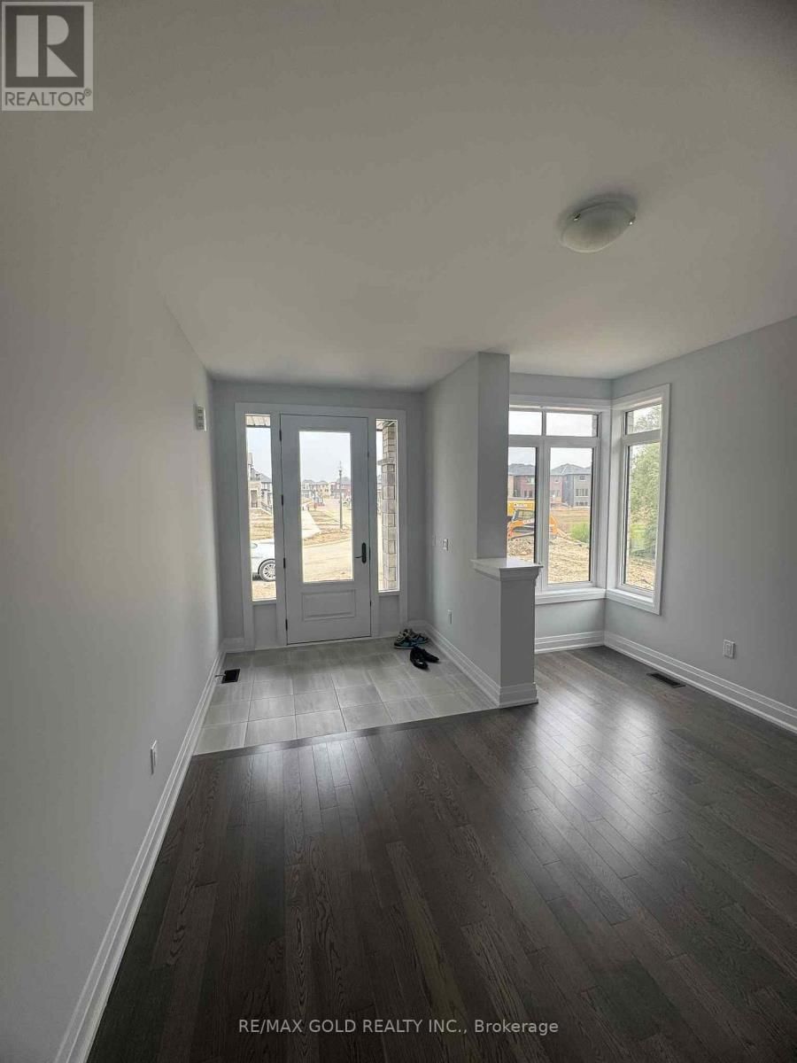 129 HARWOOD AVENUE Image 20
