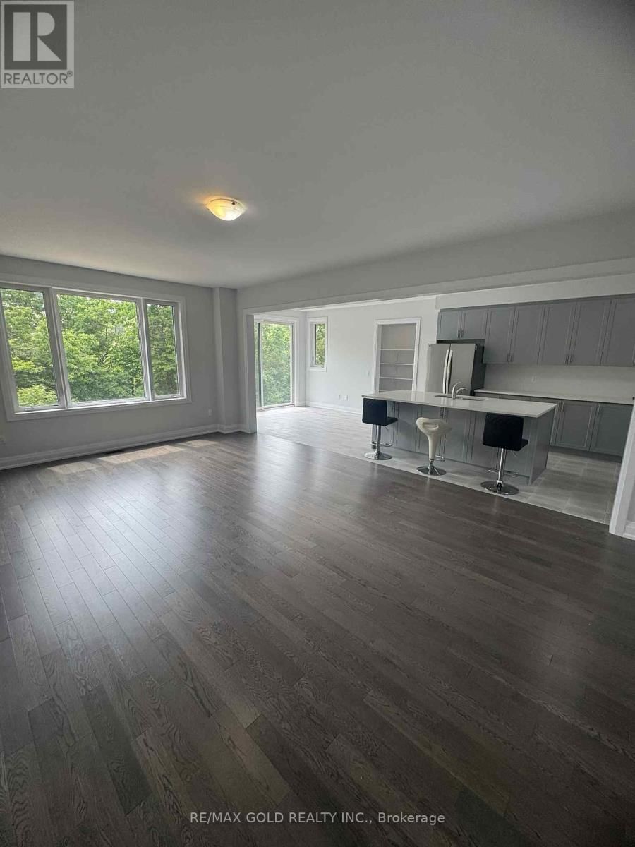 129 HARWOOD AVENUE Image 25