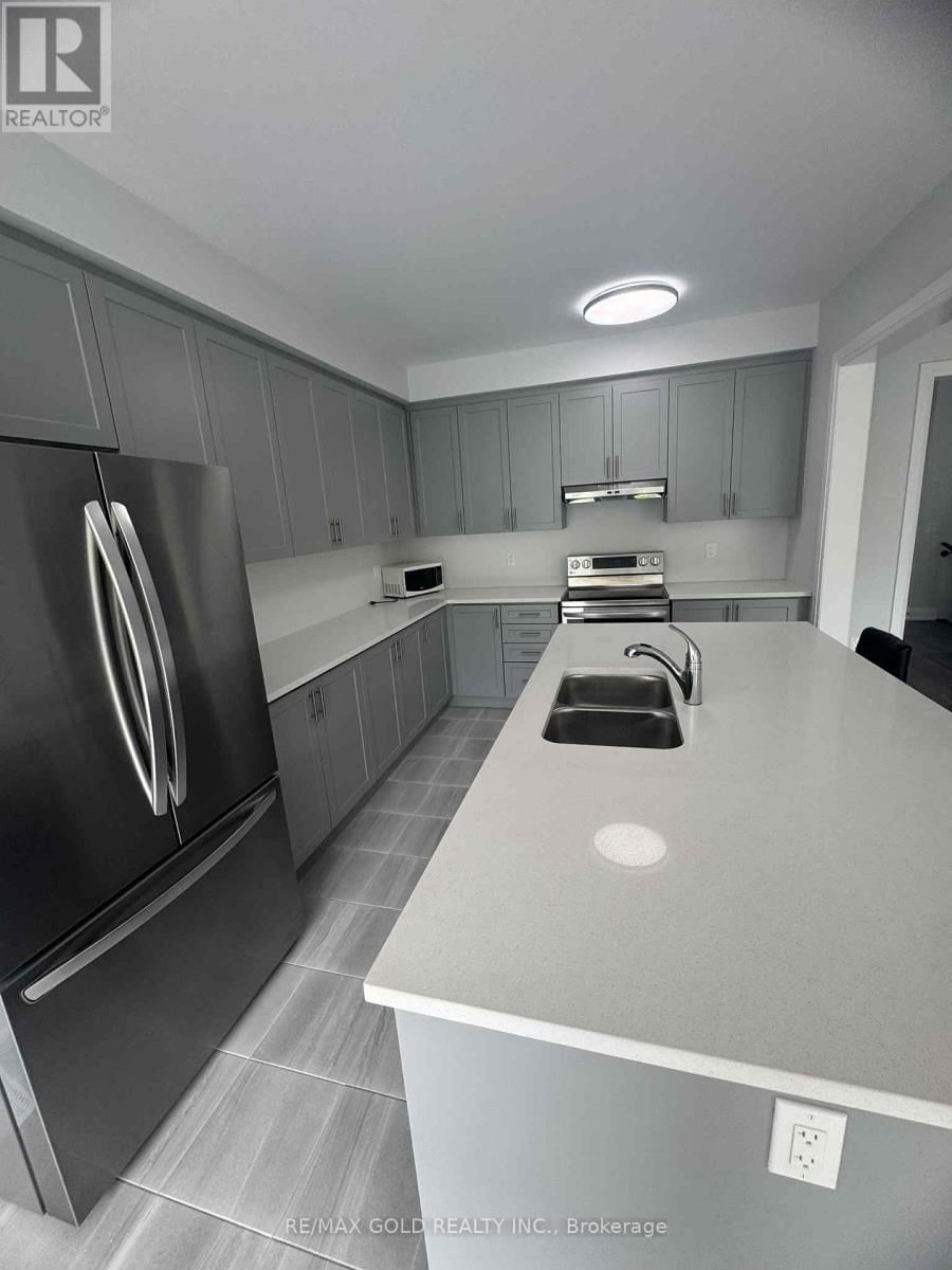 129 HARWOOD AVENUE Image 28