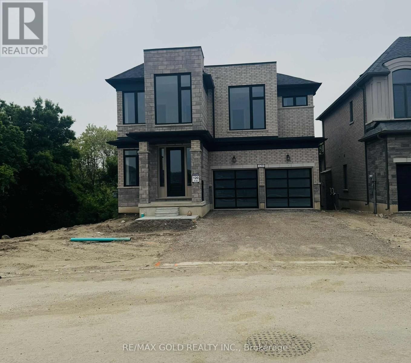 129 HARWOOD AVENUE Image 38