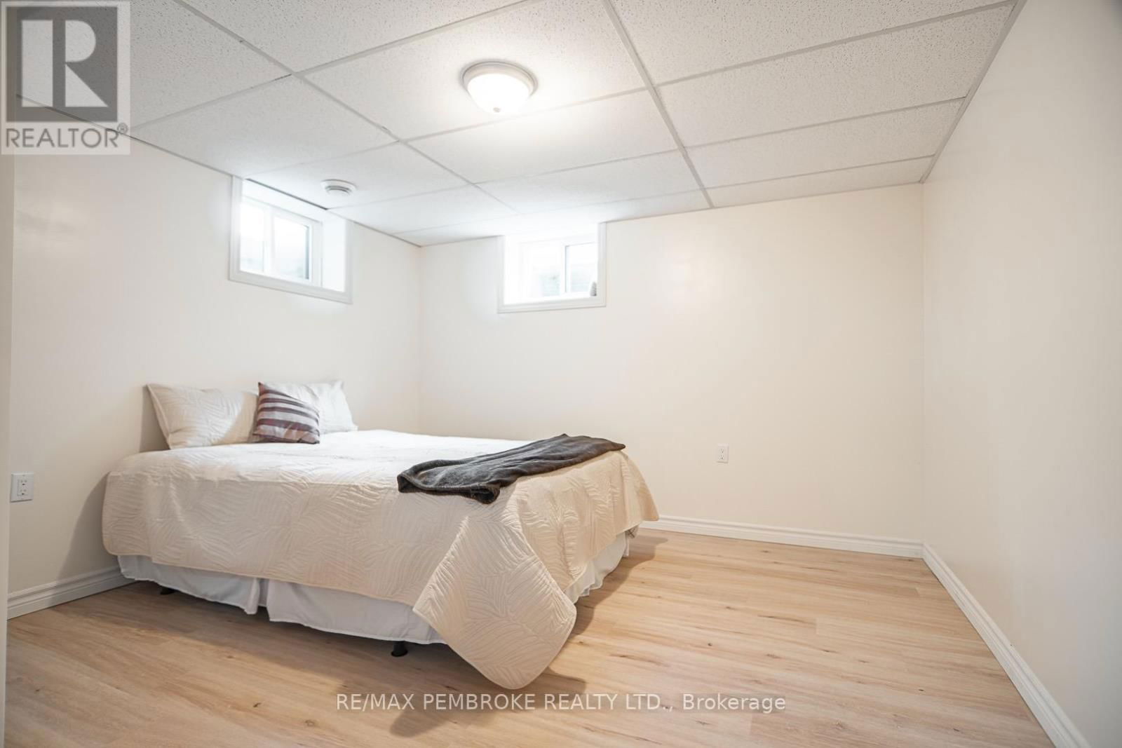 545 HERBERT STREET Image 20