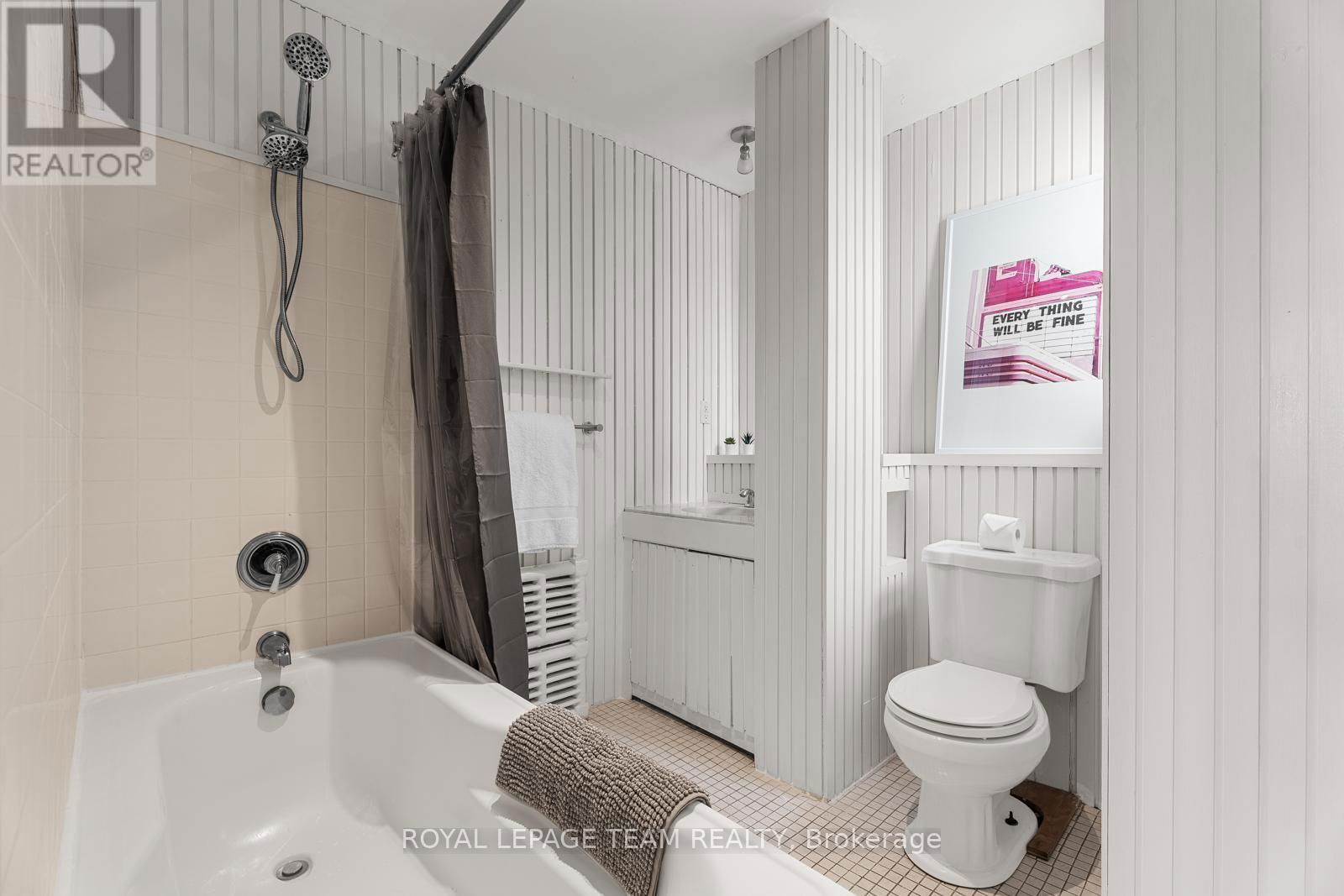 124 KEEFER STREET Image 19