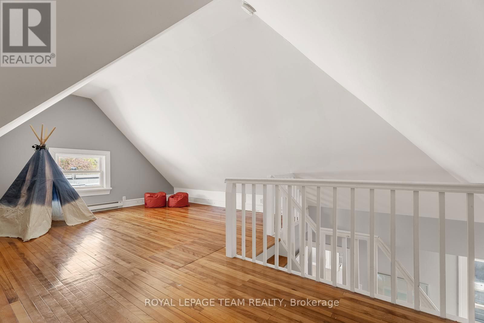 124 KEEFER STREET Image 21