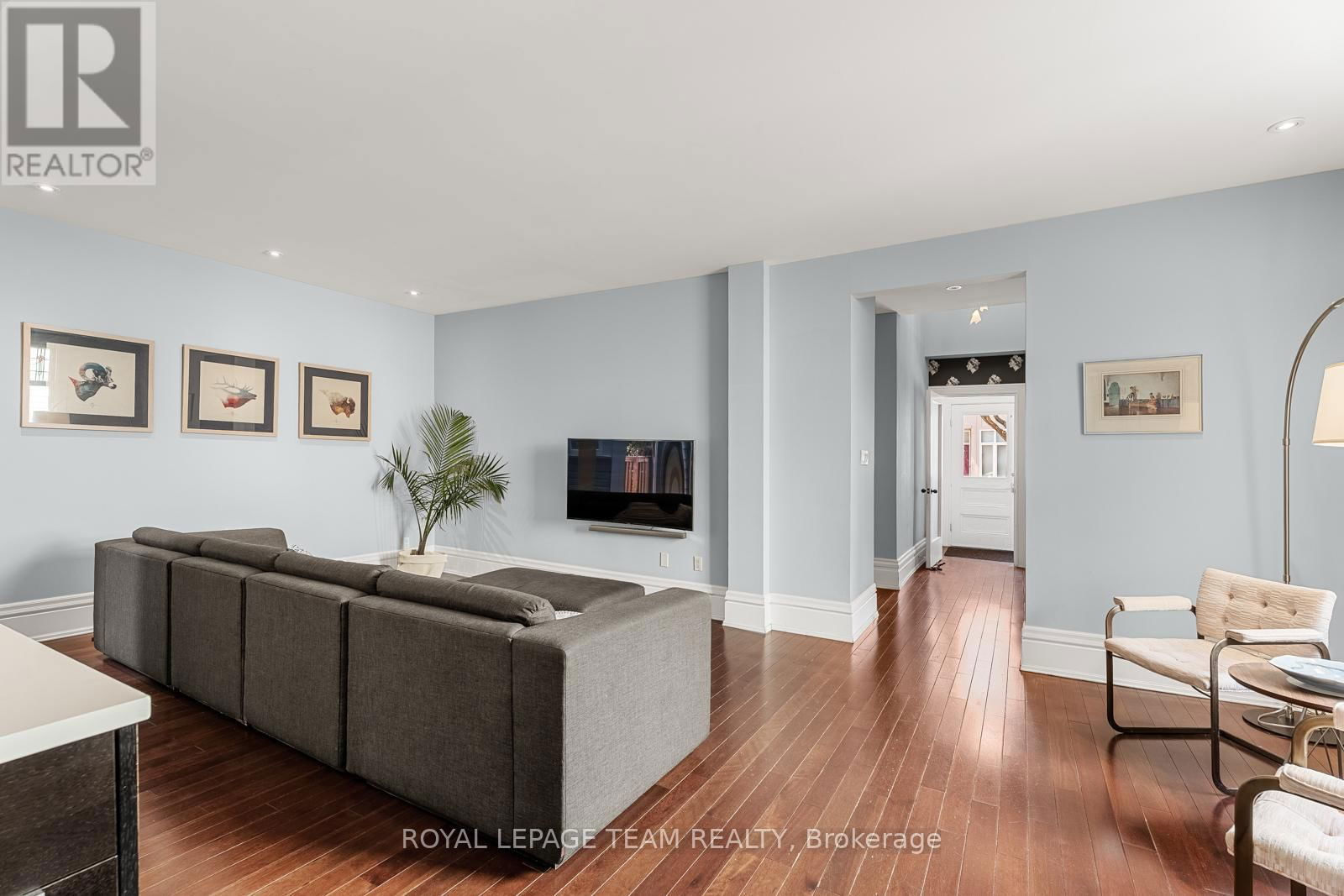 124 KEEFER STREET Image 4