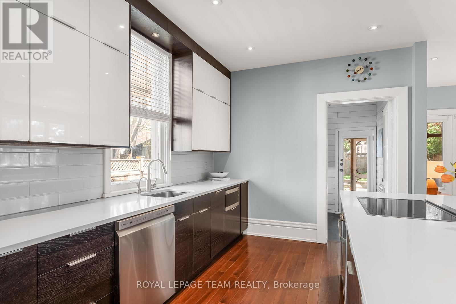 124 KEEFER STREET Image 5