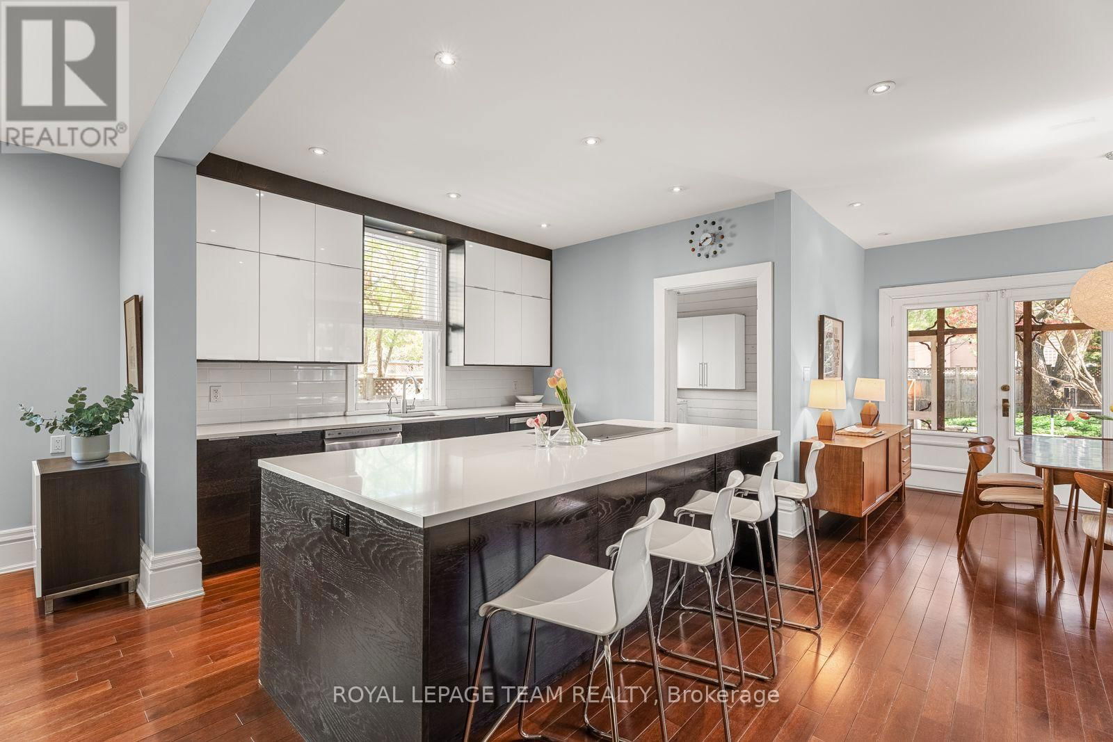 124 KEEFER STREET Image 6