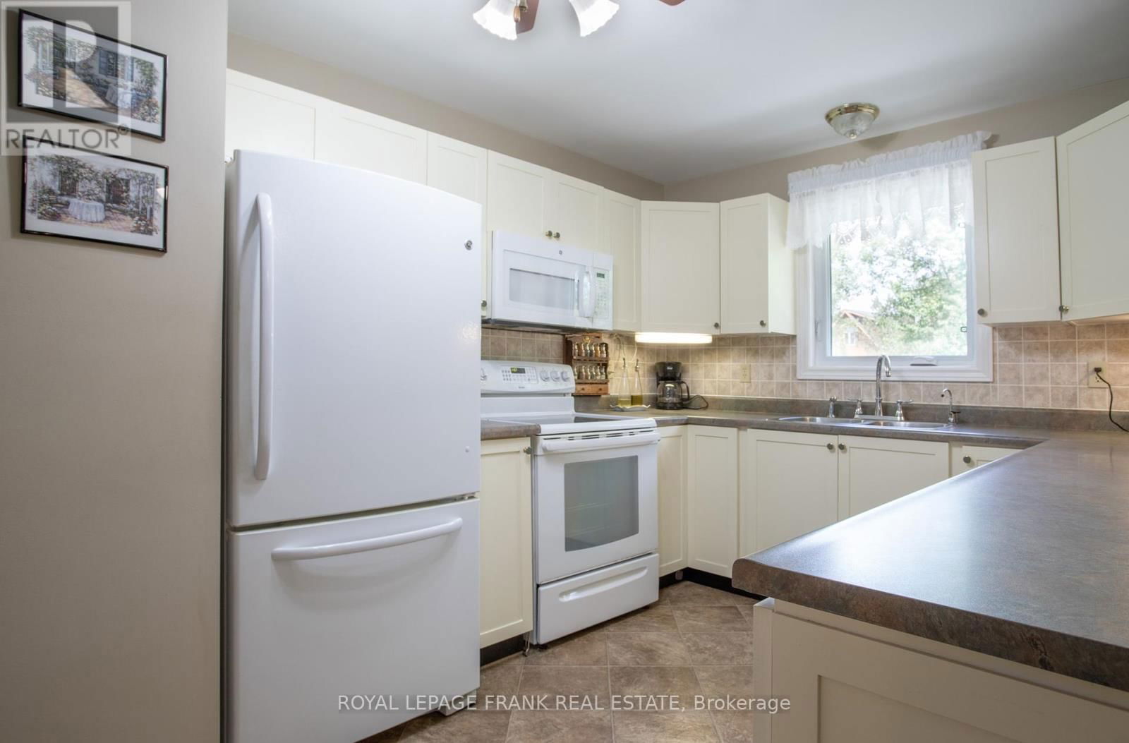 124 RILEY LANE Image 18