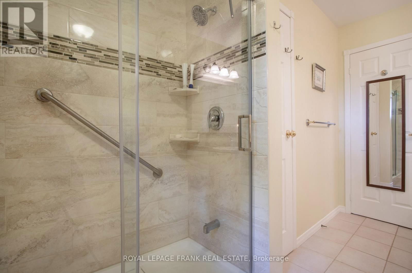 124 RILEY LANE Image 24