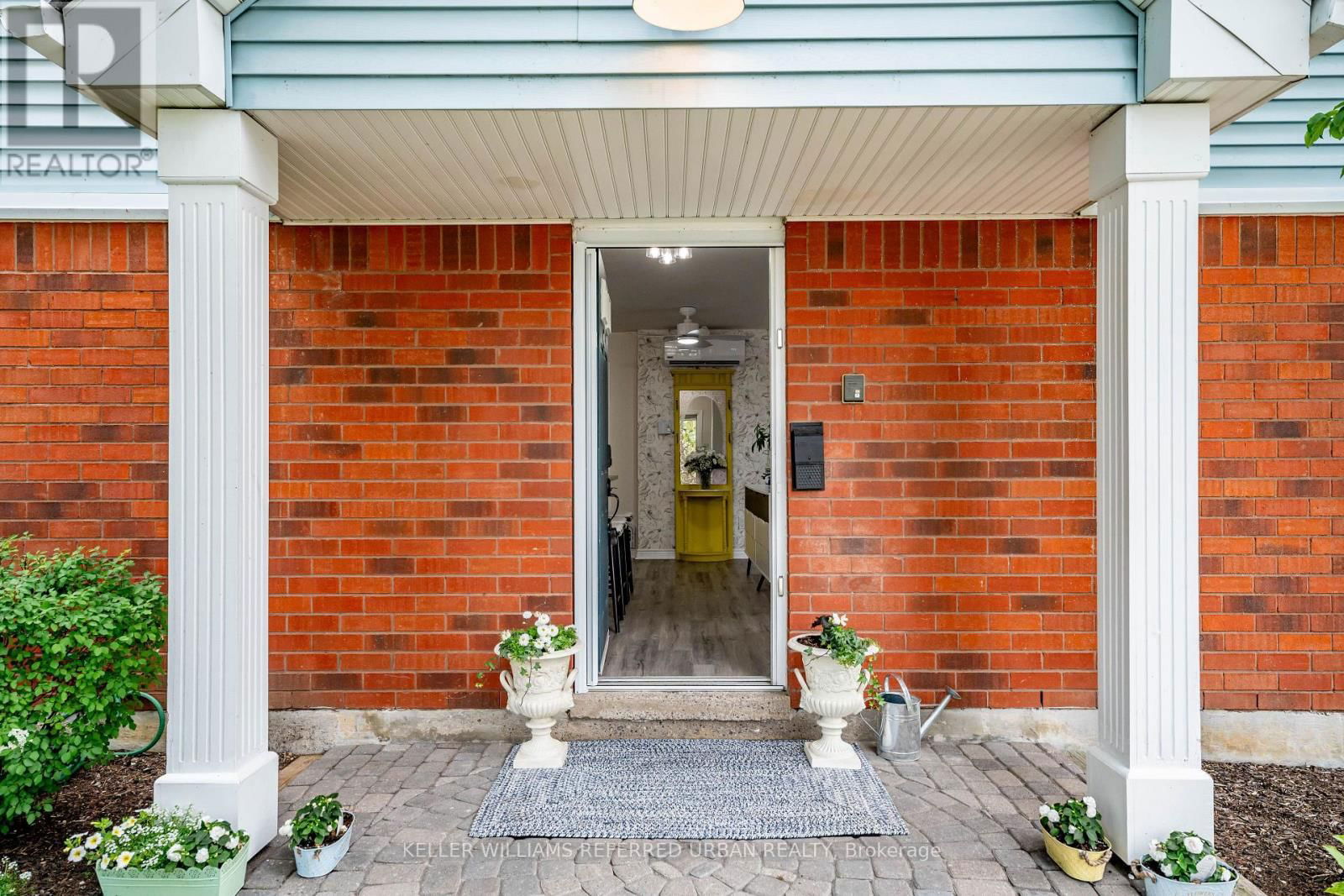 E101 - 182 D'ARCY STREET EAST Image 29