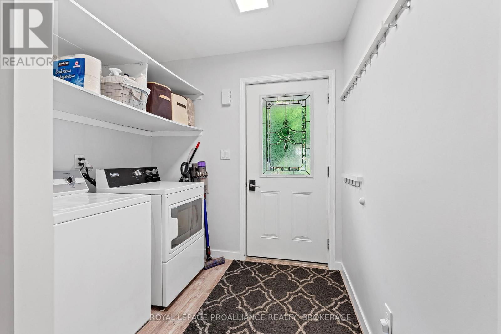 216 PHILLIPS STREET Image 19