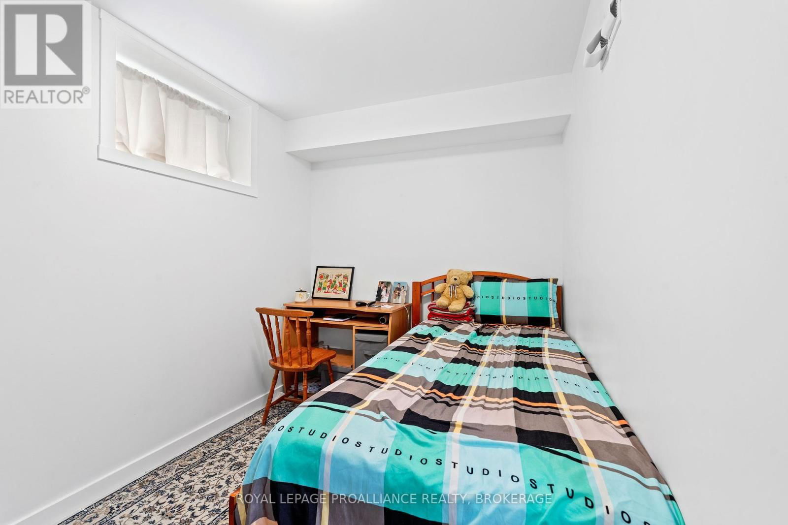 216 PHILLIPS STREET Image 30