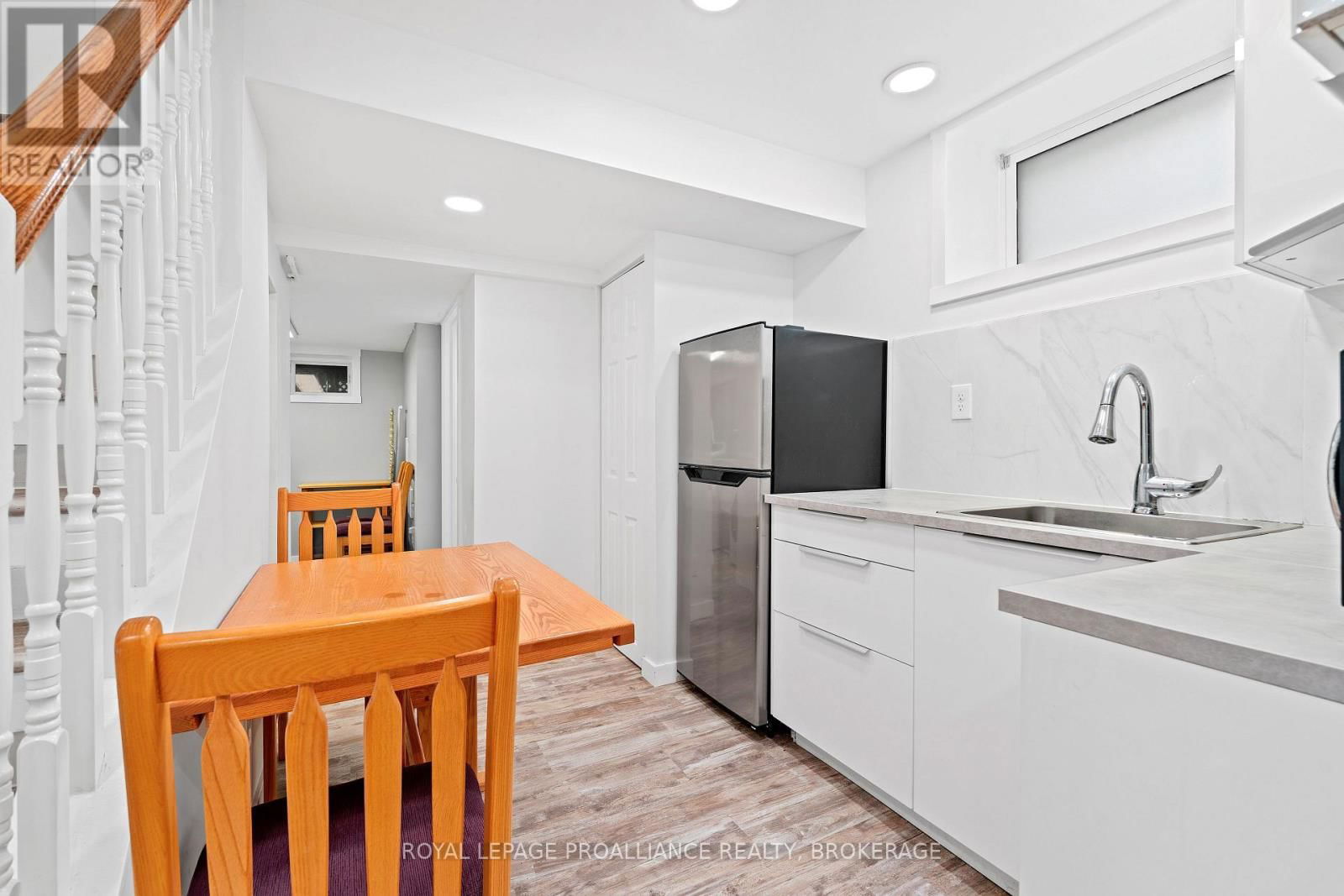 216 PHILLIPS STREET Image 33