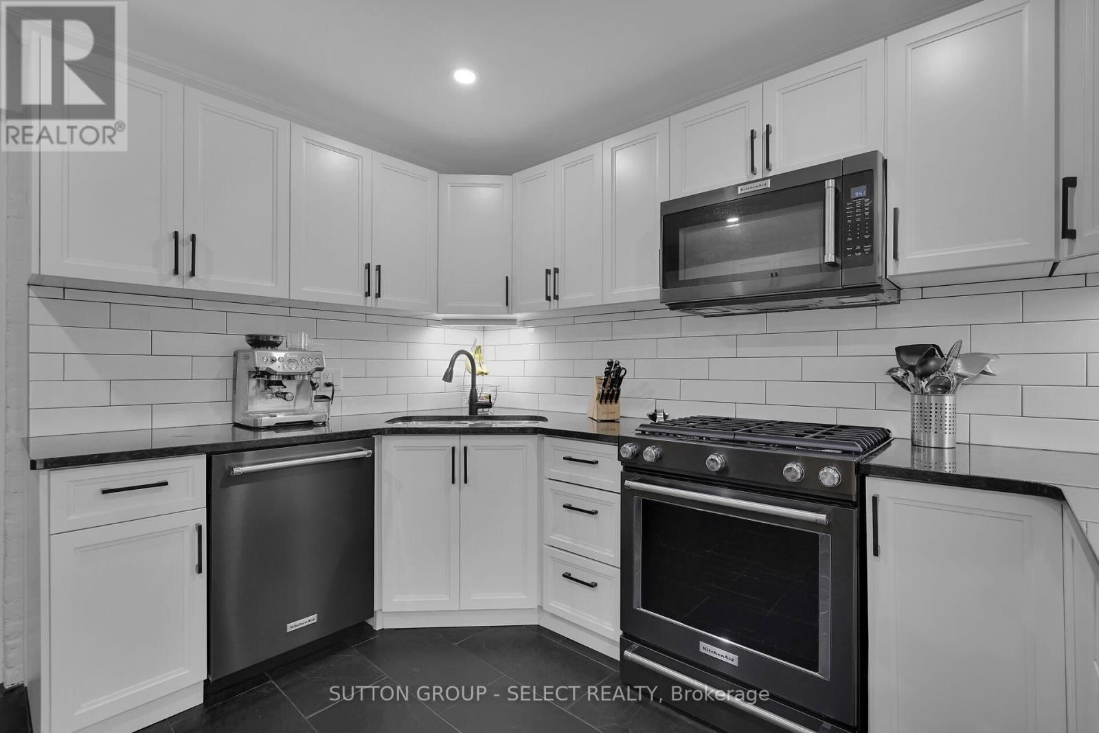 380 ST JAMES STREET Image 19