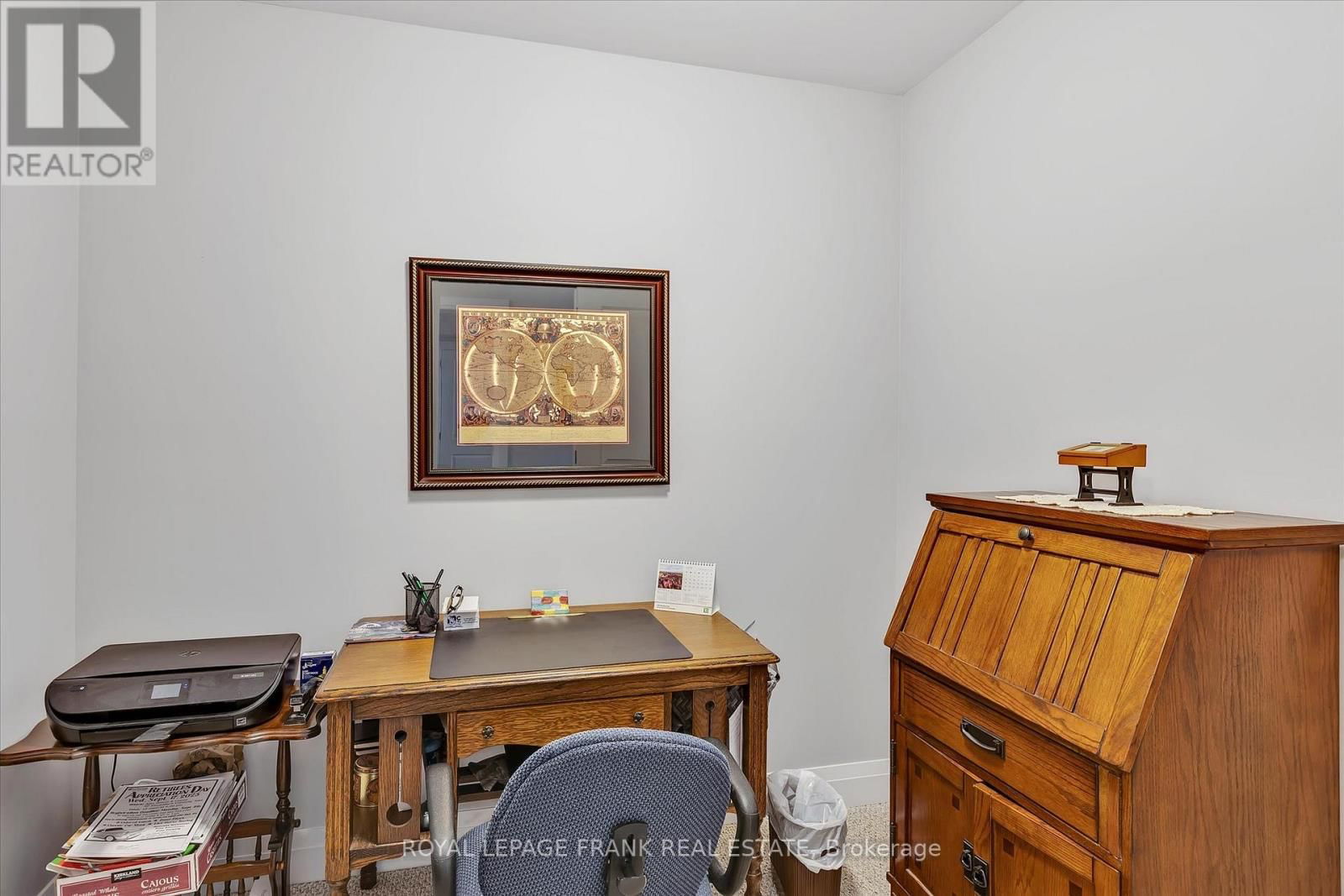 9 IRONS AVENUE Image 28