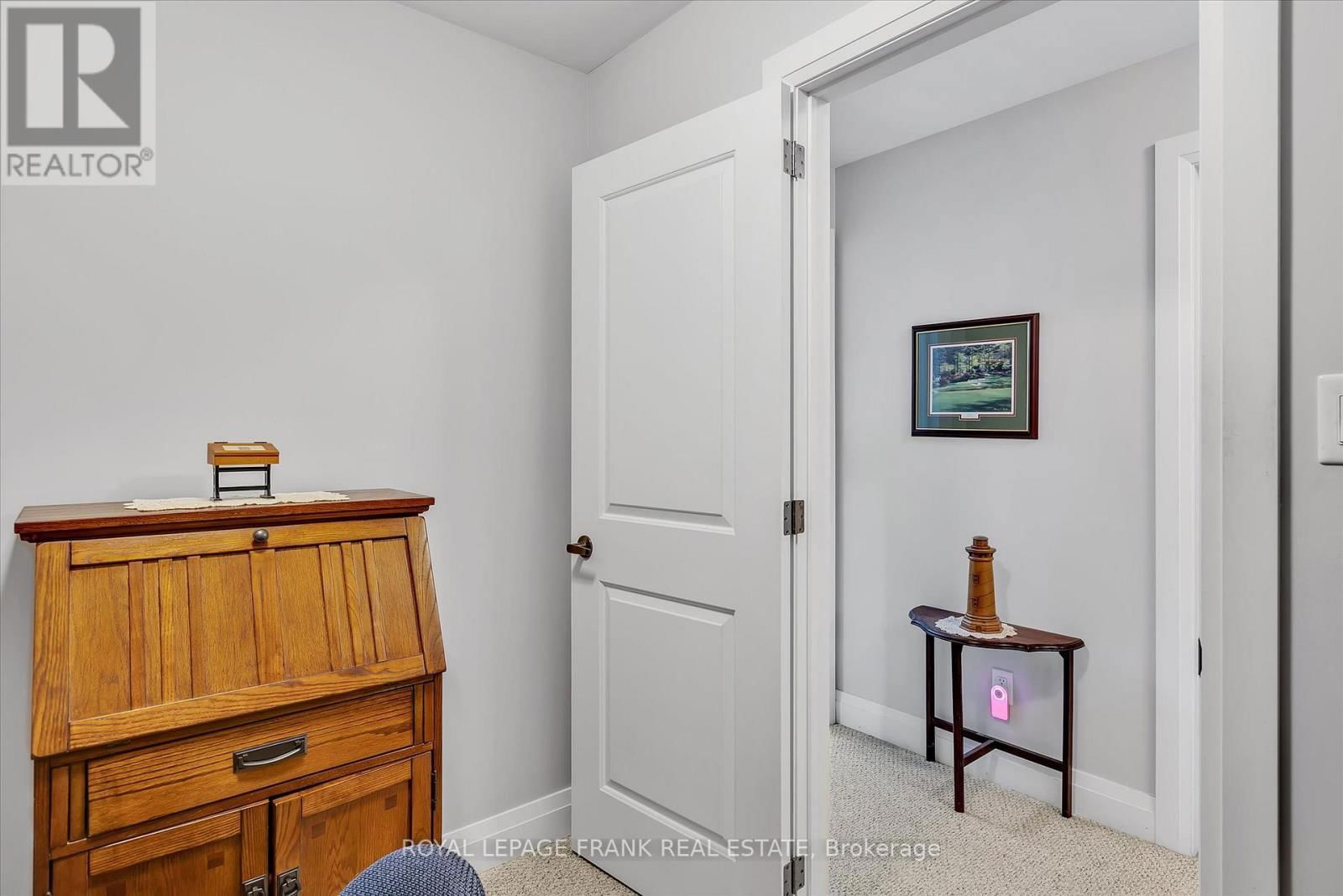9 IRONS AVENUE Image 29