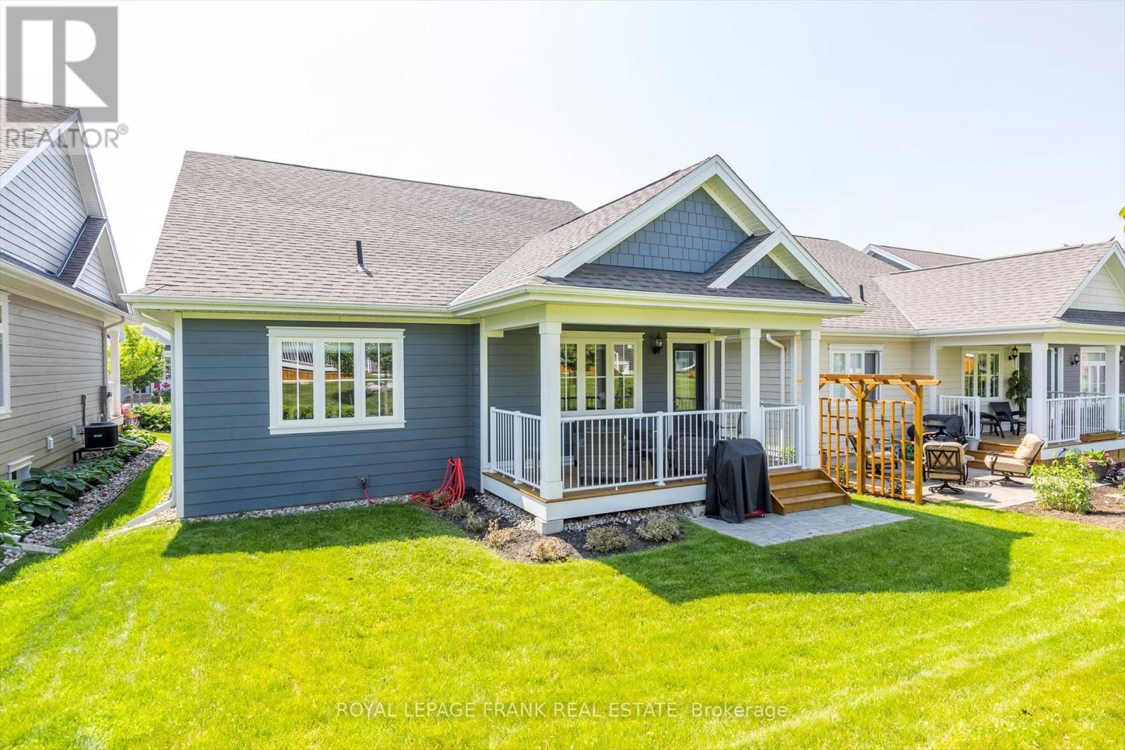 9 IRONS AVENUE Image 37