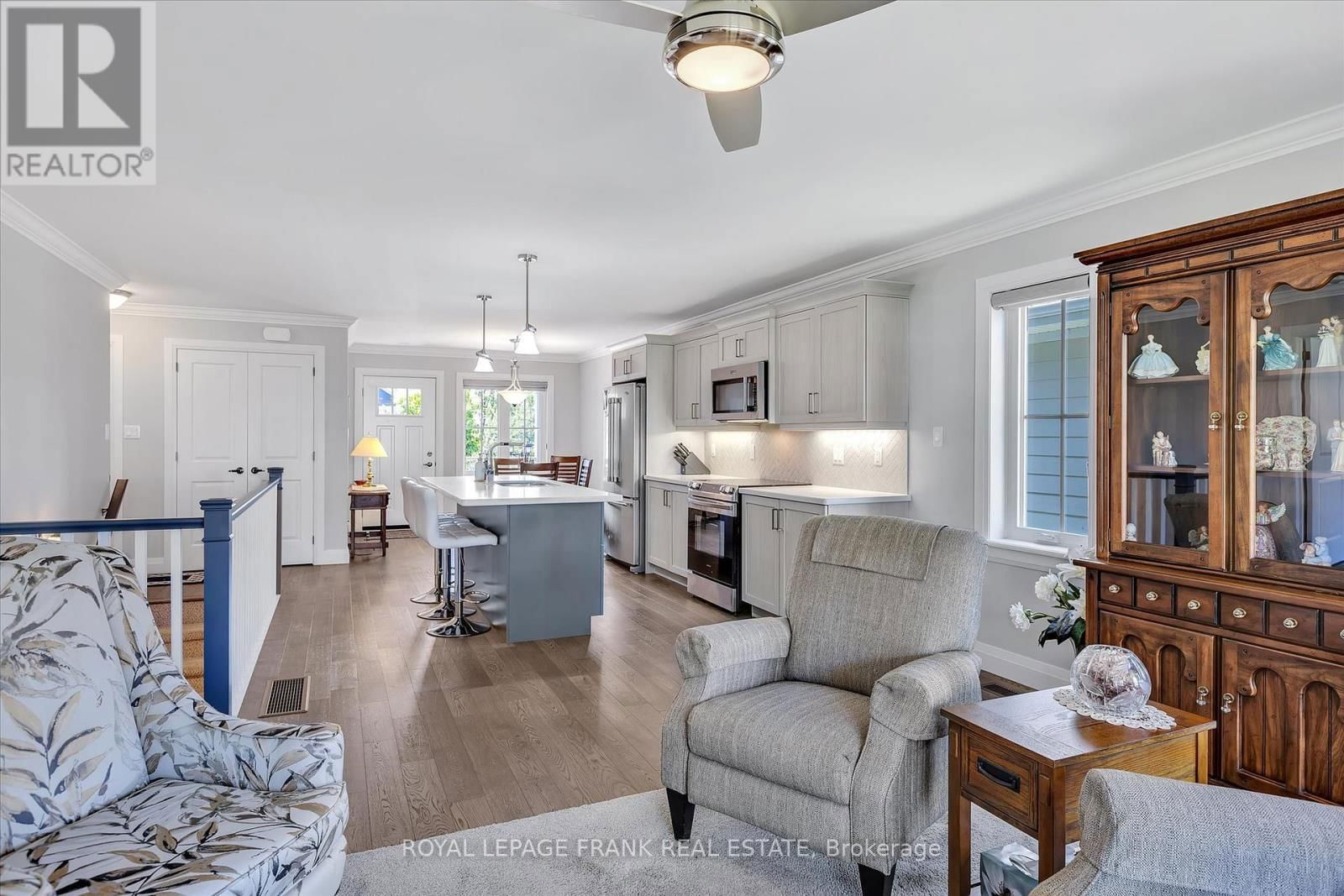 9 IRONS AVENUE Image 7