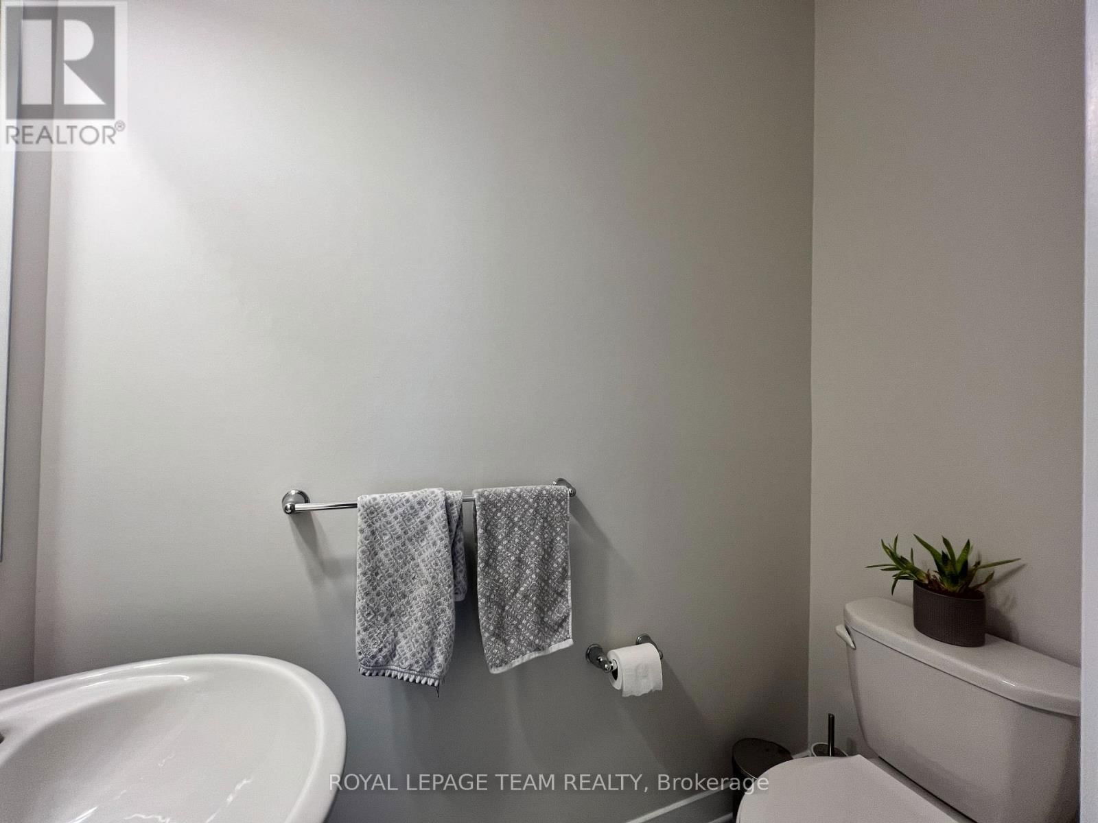 134 VISOR PRIVATE Image 6