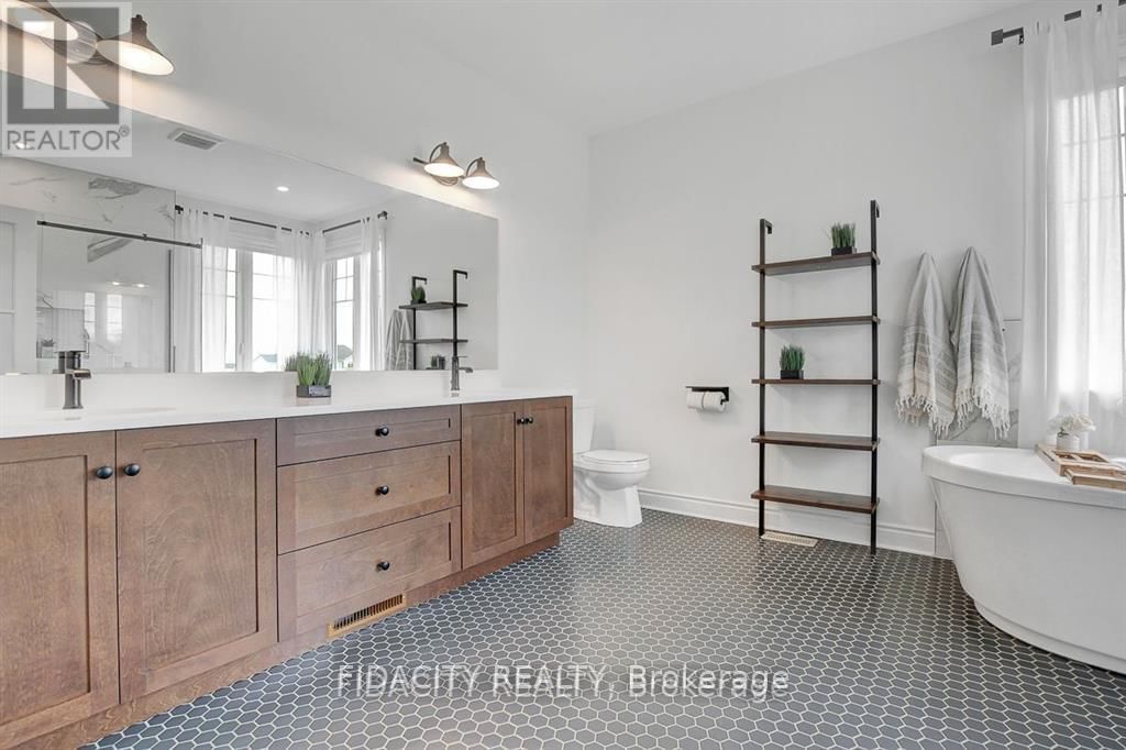 168 KASWIT DRIVE Image 20