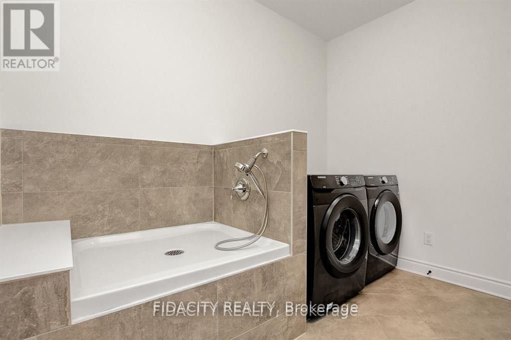 168 KASWIT DRIVE Image 34