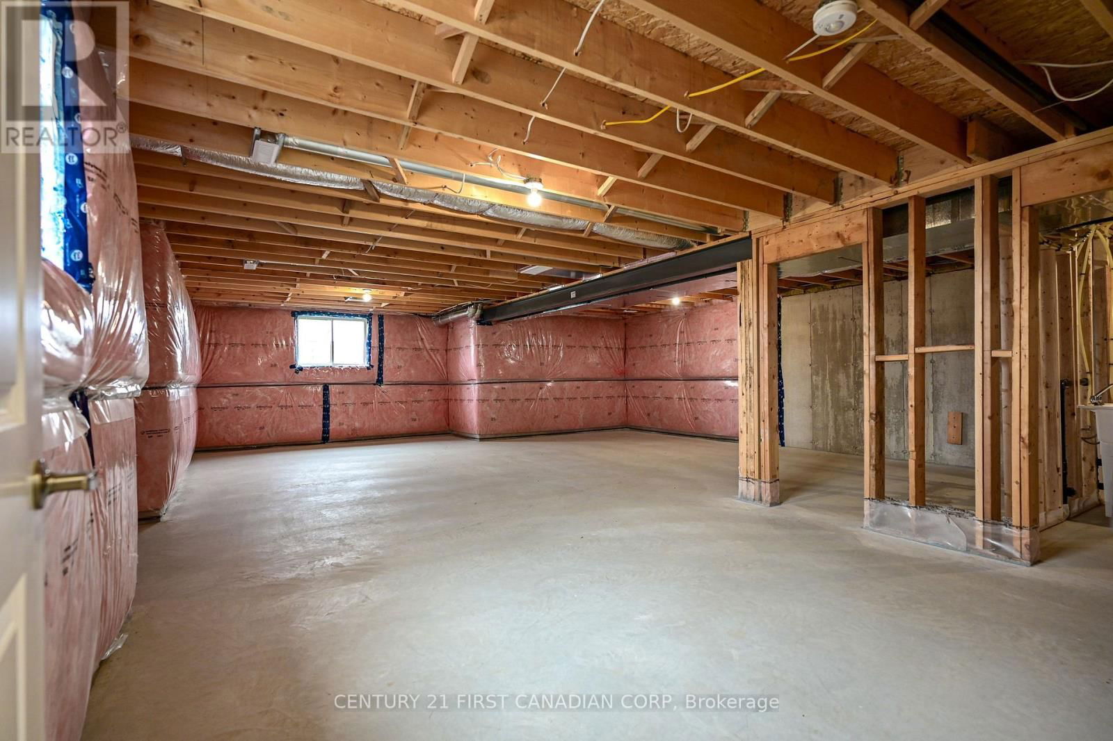 6694 HAYWARD DRIVE Image 23