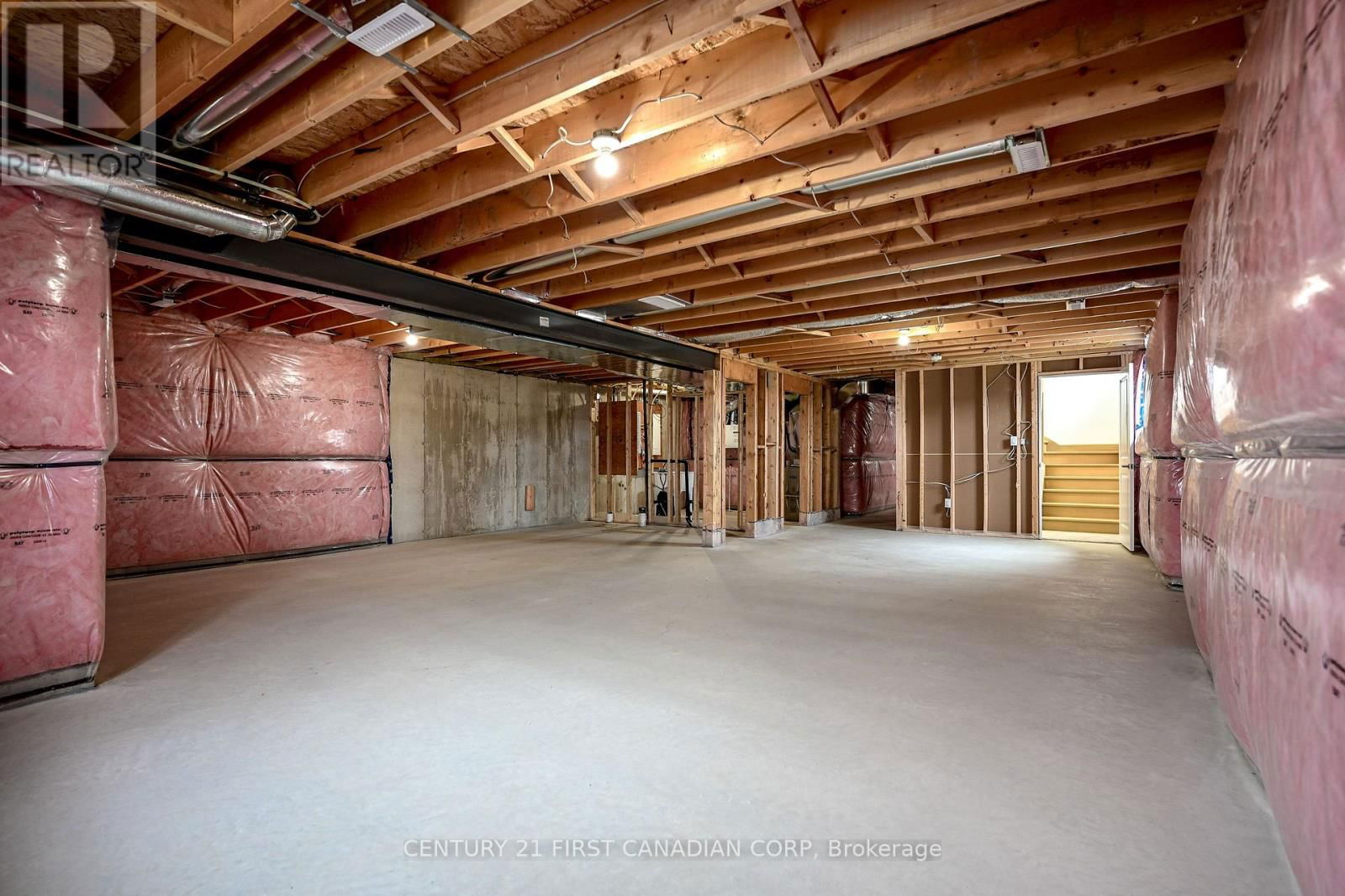 6694 HAYWARD DRIVE Image 24