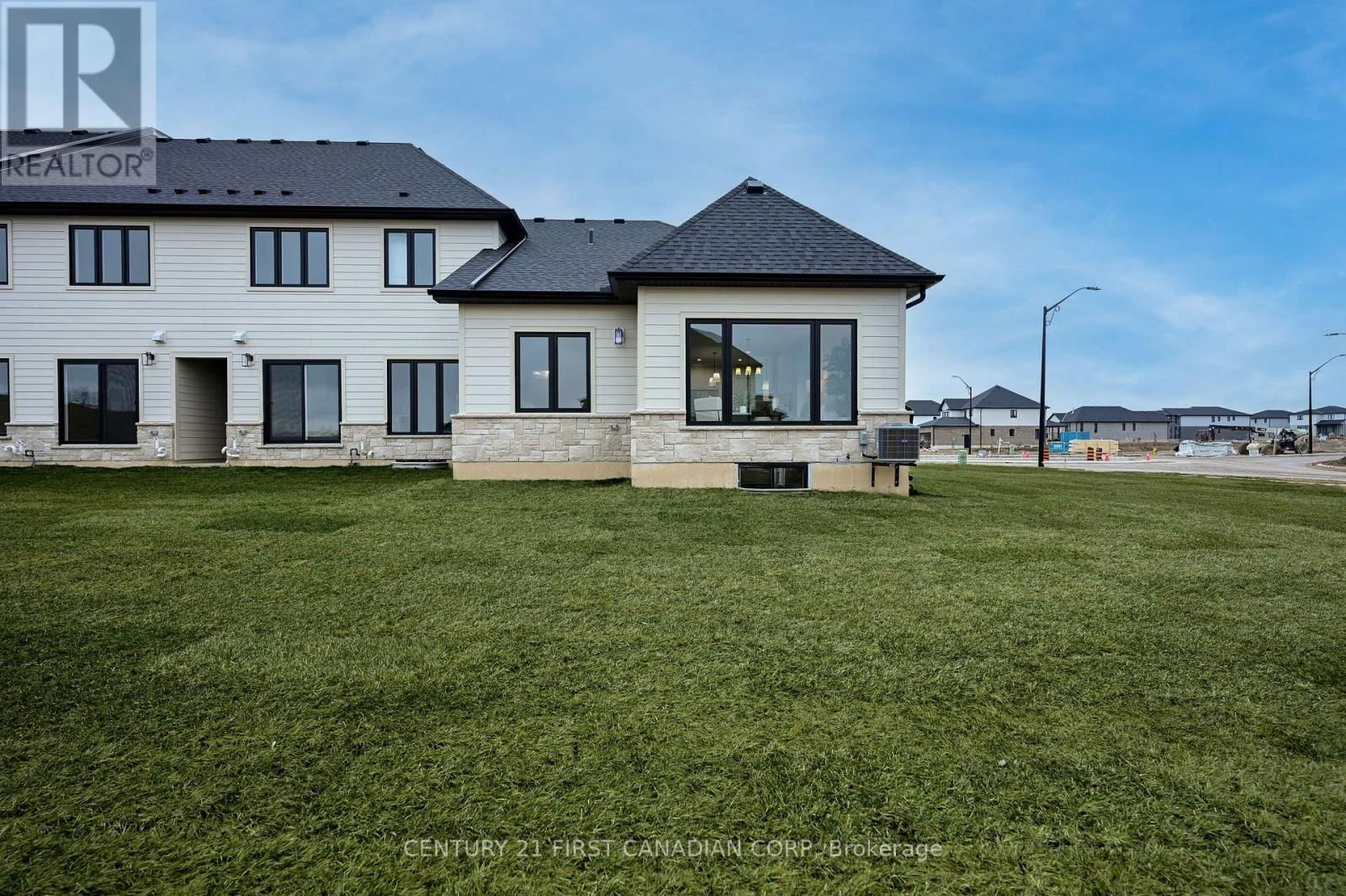 6694 HAYWARD DRIVE Image 4