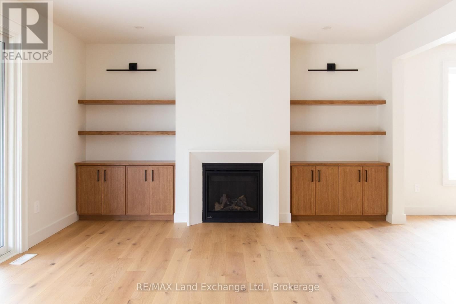 29 LAKEFOREST DRIVE Image 18