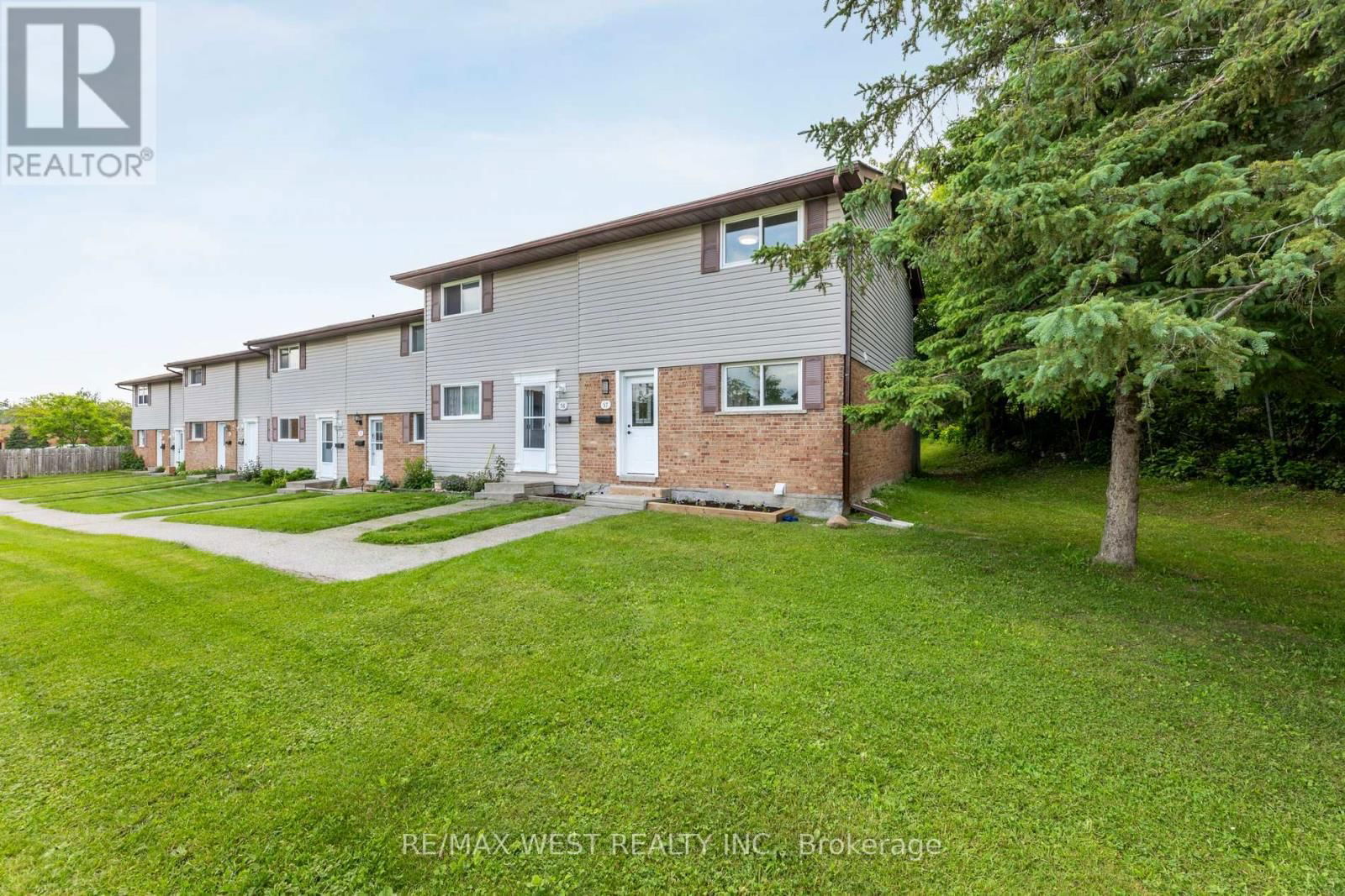57 - 996 SYDENHAM ROAD Image 1