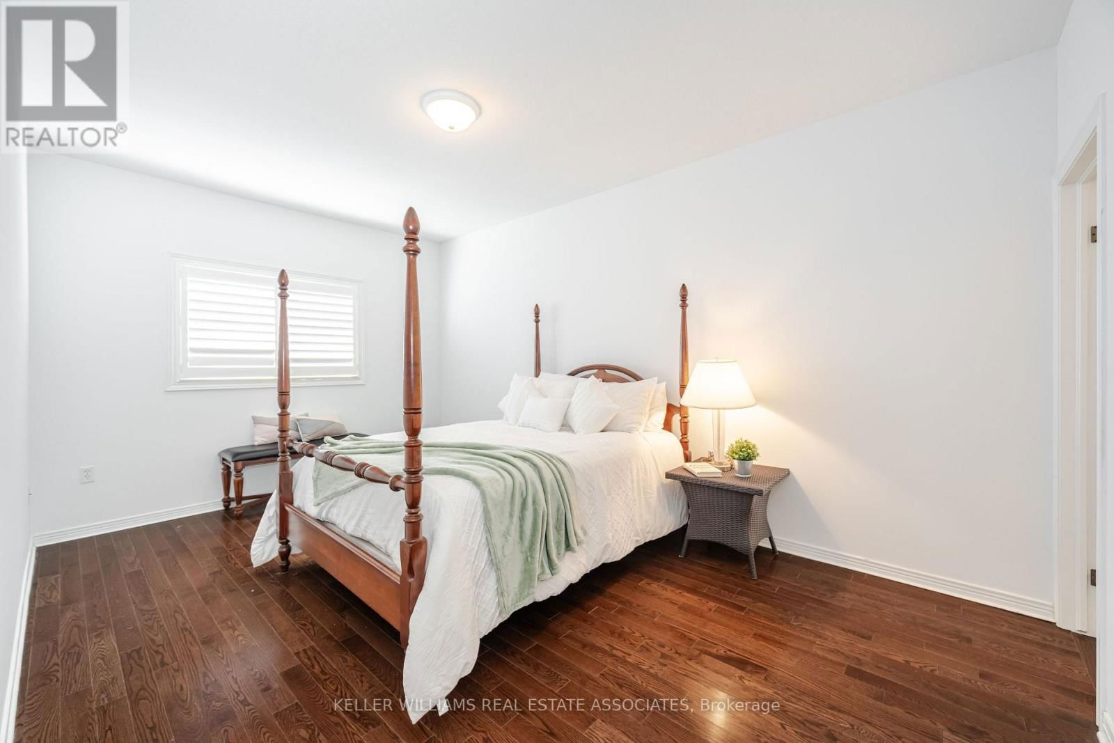 10 CORNFLOWER CRESCENT Image 14