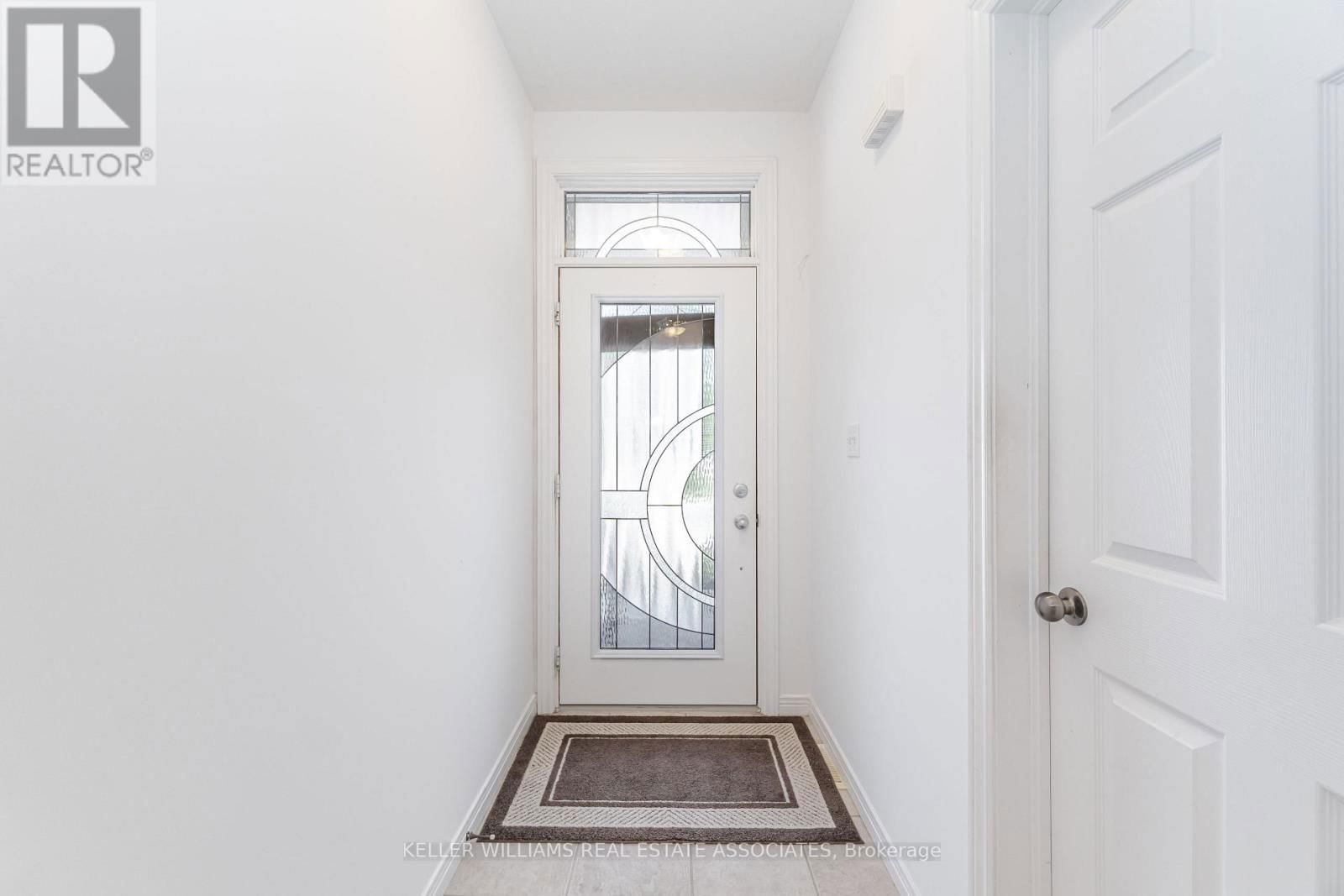 10 CORNFLOWER CRESCENT Image 3