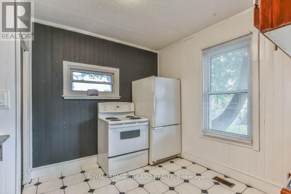 10 LINWOOD STREET Image 11