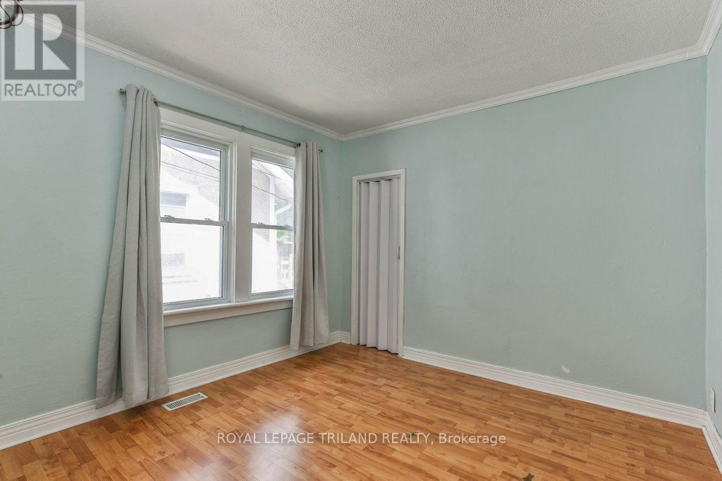 10 LINWOOD STREET Image 17