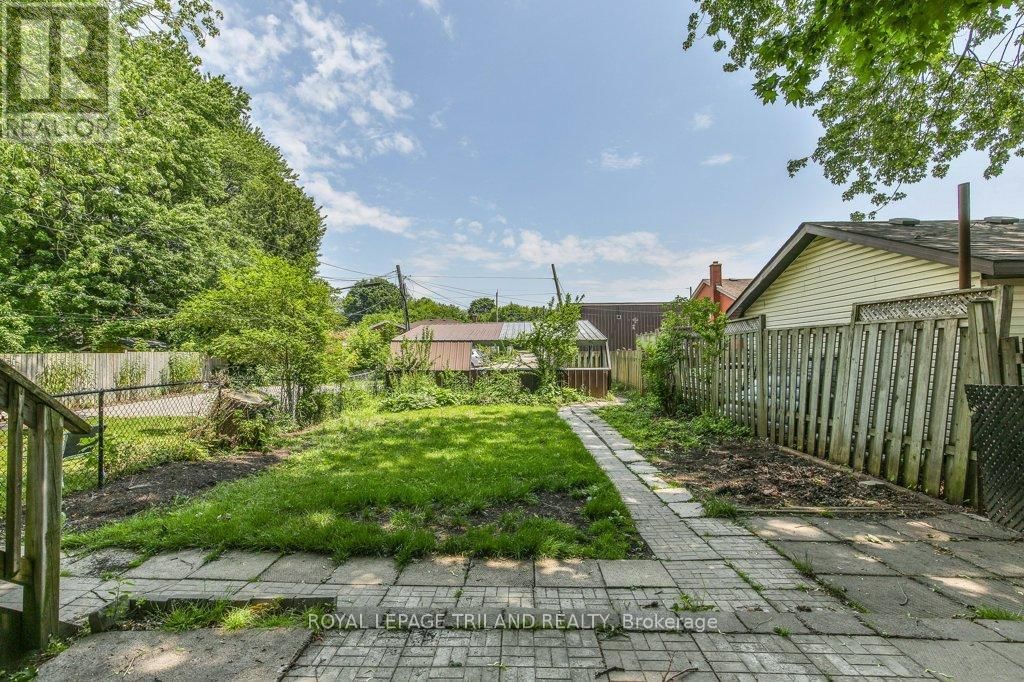 10 LINWOOD STREET Image 21