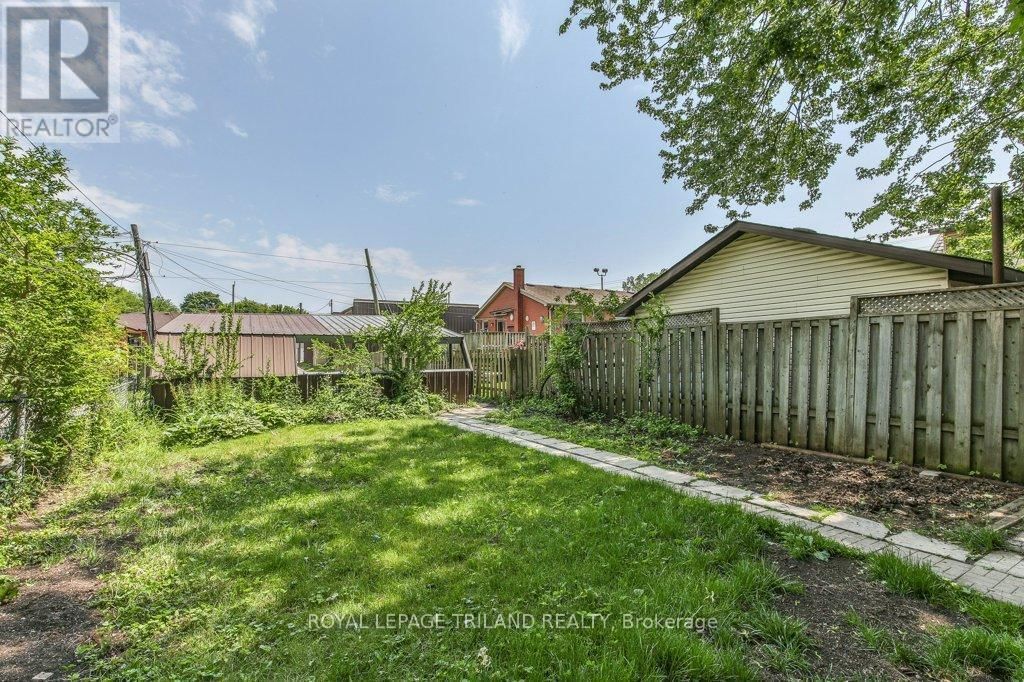 10 LINWOOD STREET Image 23