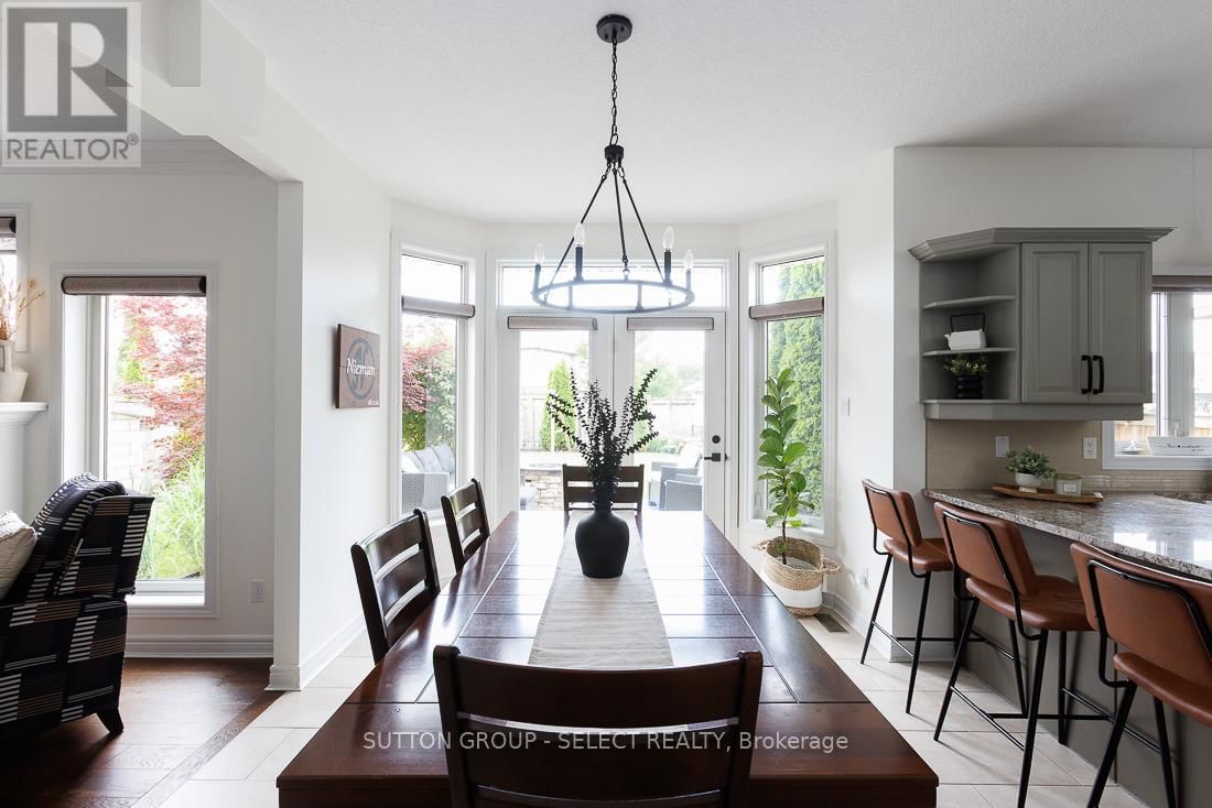 382 PLANE TREE DRIVE Image 14