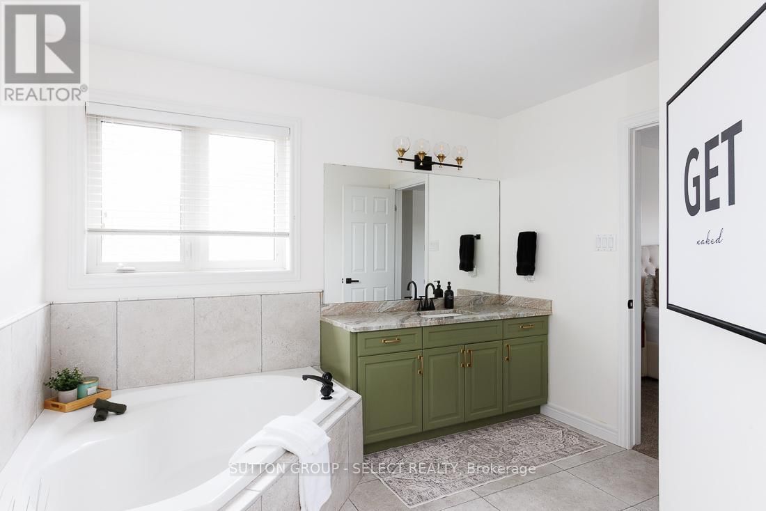 382 PLANE TREE DRIVE Image 22