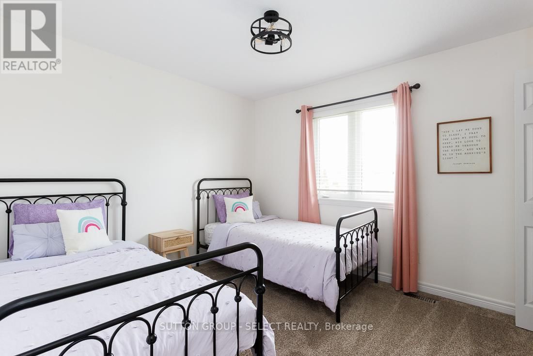 382 PLANE TREE DRIVE Image 24