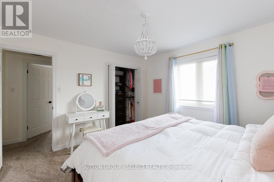 382 PLANE TREE DRIVE Image 26