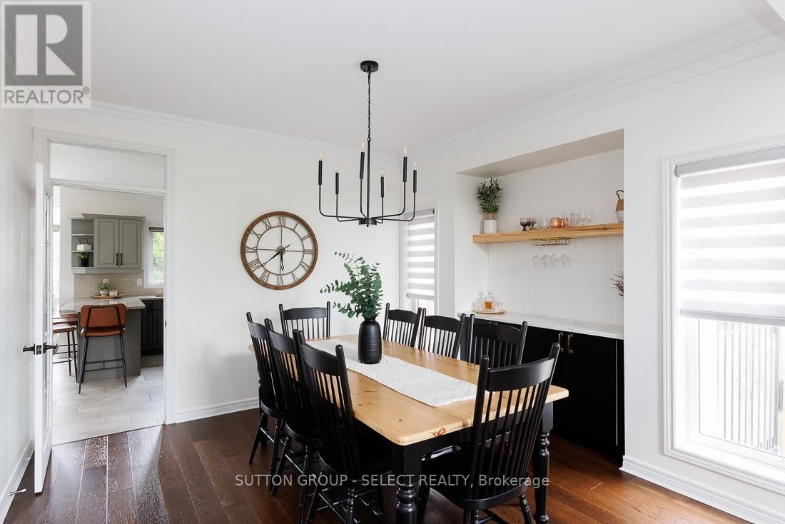 382 PLANE TREE DRIVE Image 3