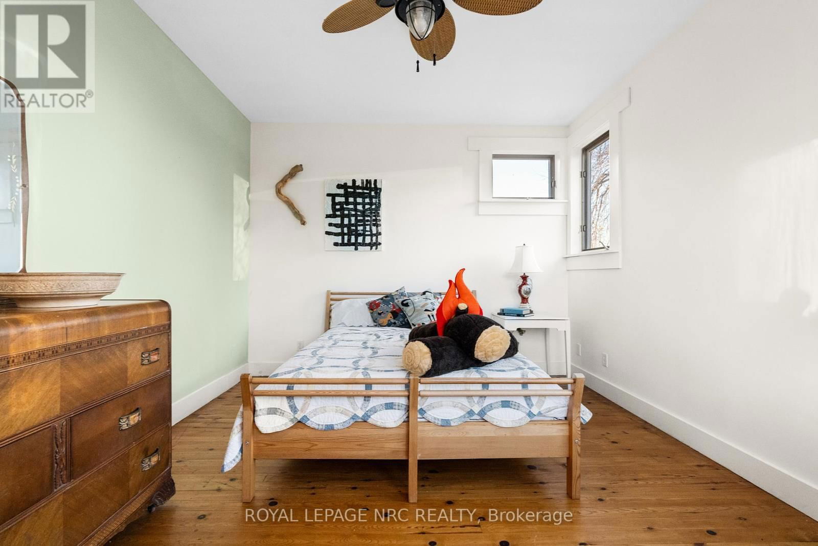 3765 CRYSTAL BEACH DRIVE Image 10