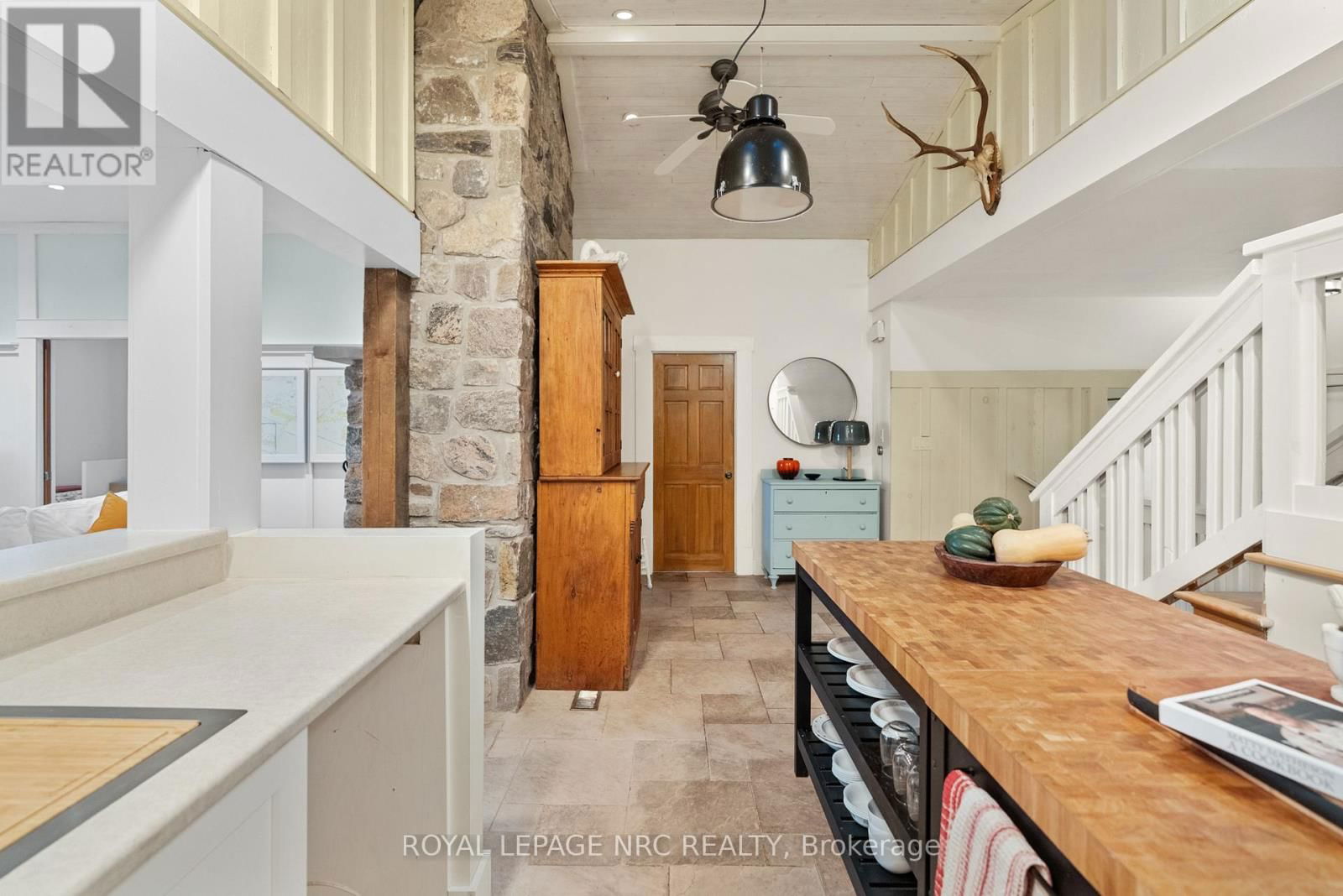 3765 CRYSTAL BEACH DRIVE Image 18