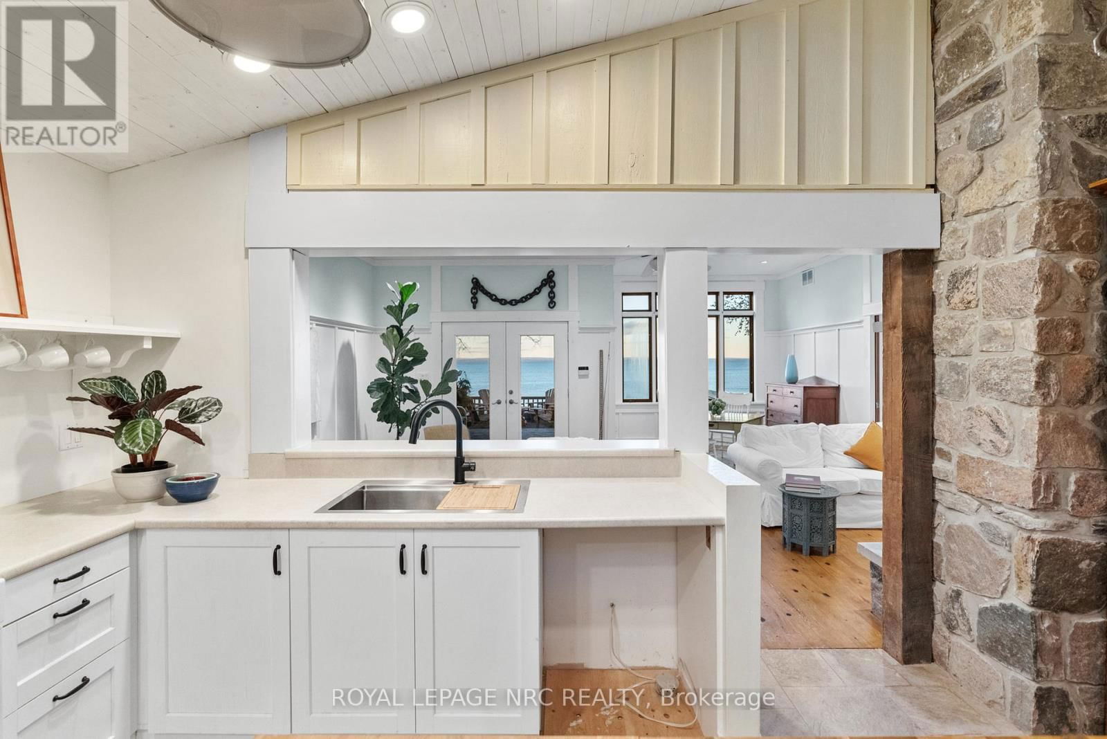 3765 CRYSTAL BEACH DRIVE Image 21